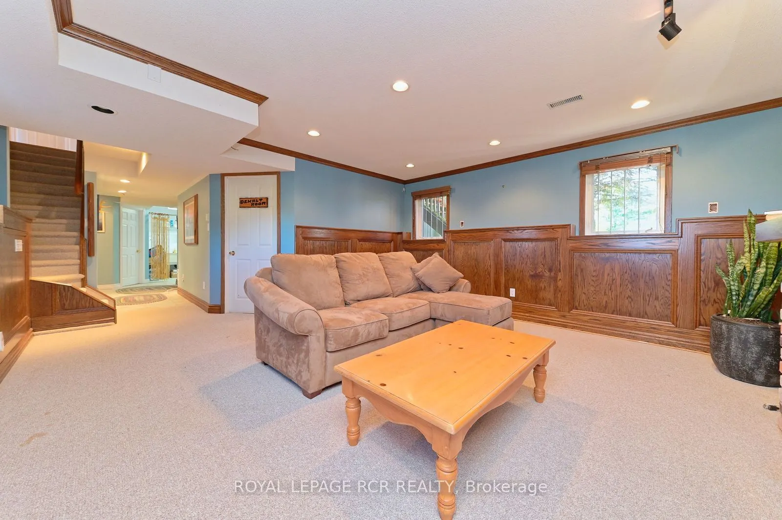 21 Lloyds Traverse Crescent