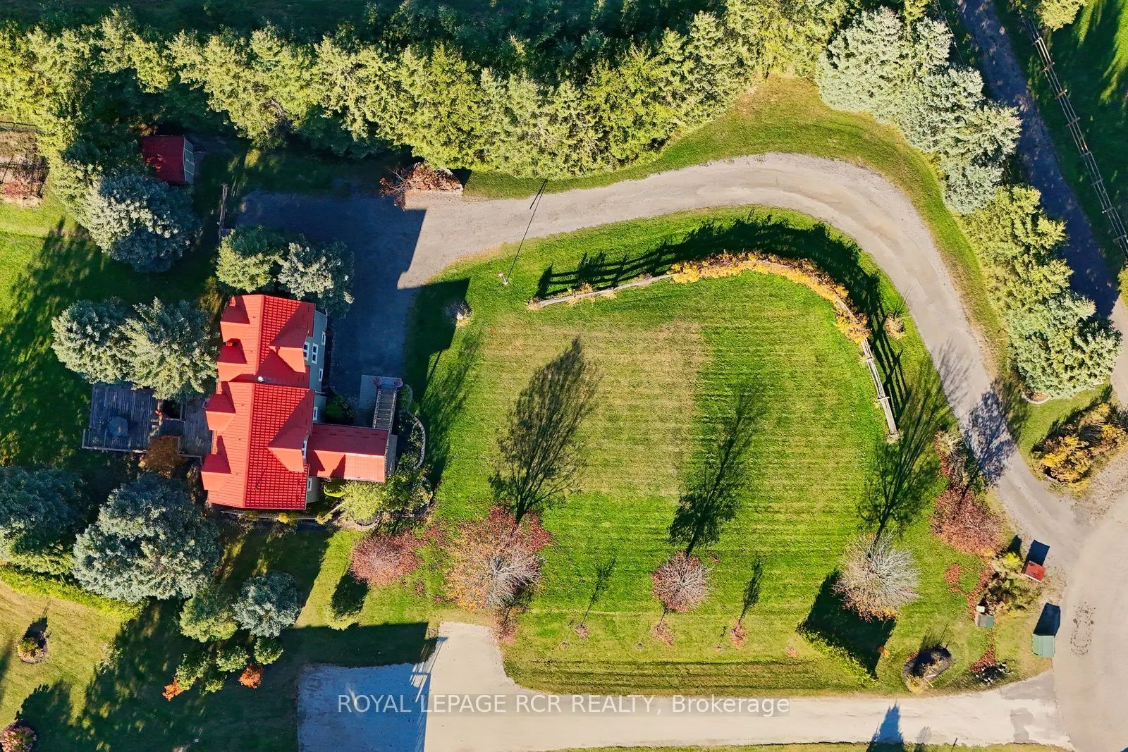 21 Lloyds Traverse Crescent