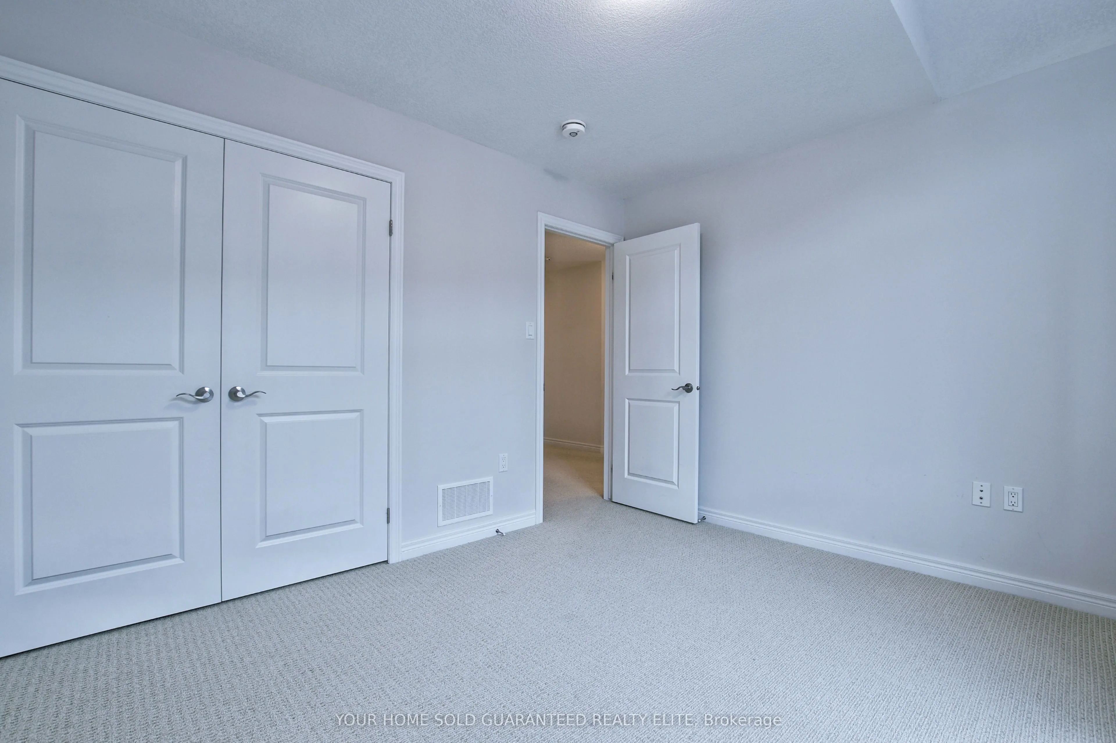 270 Main Street W #5