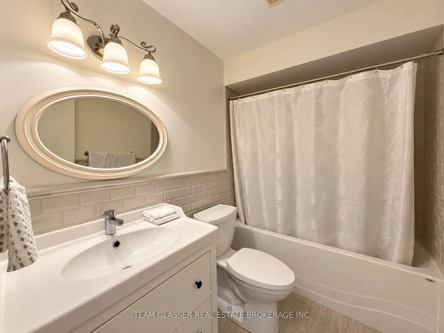 7 Harrow Court #Upper
