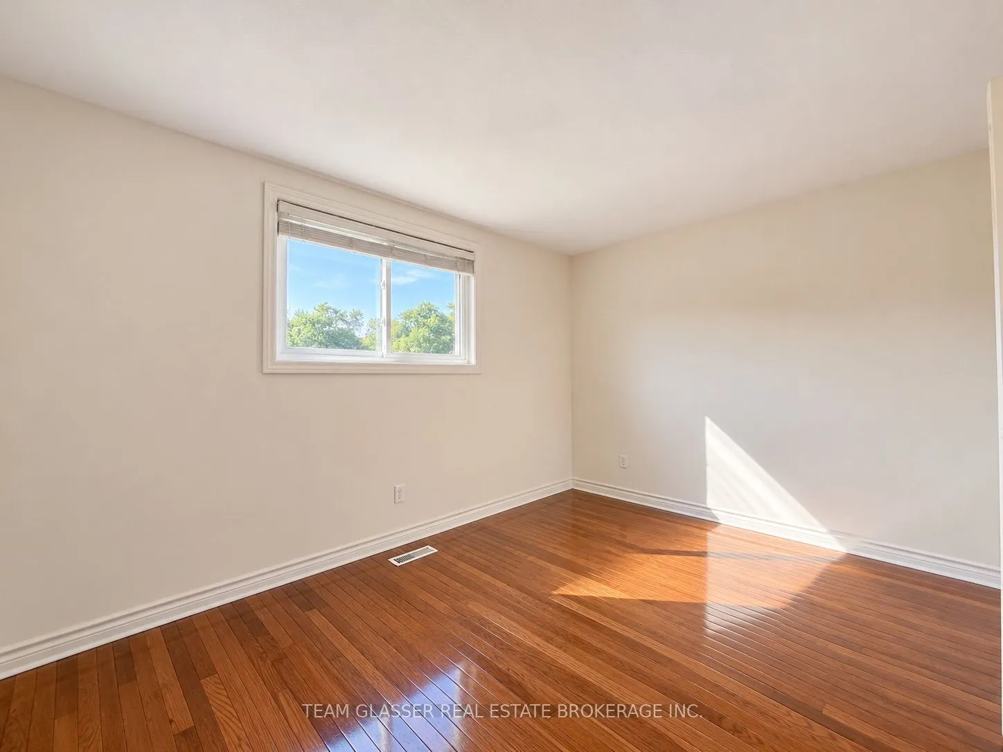 7 Harrow Court #Upper