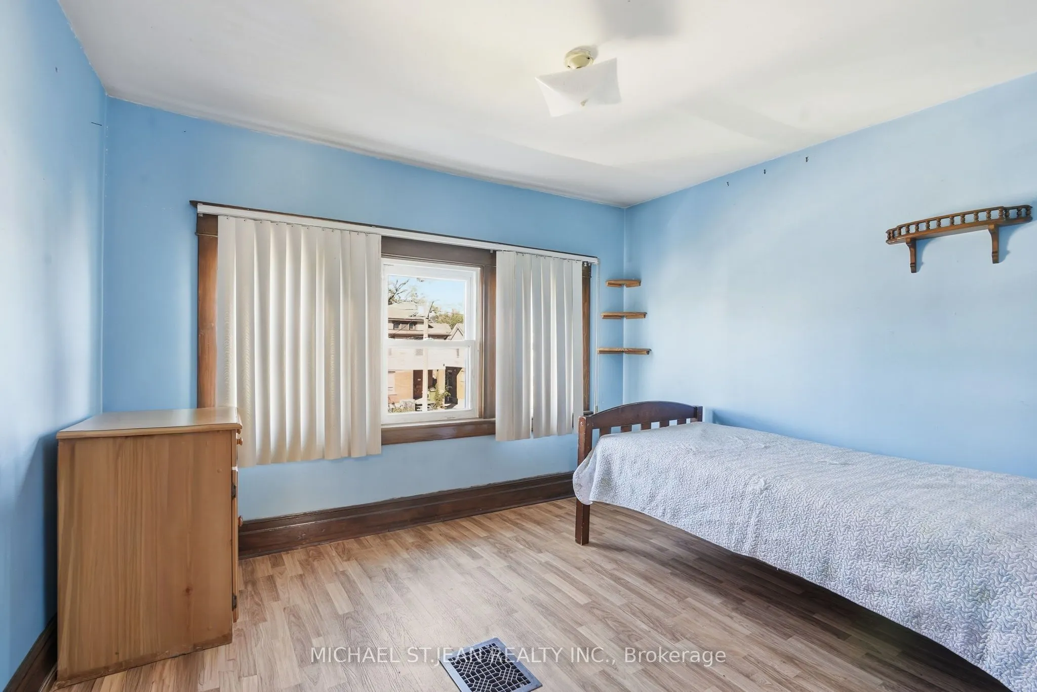 5128 Willmott Street