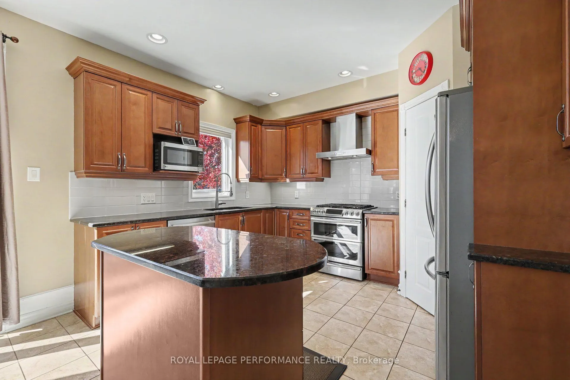 1033 Red Spruce Street