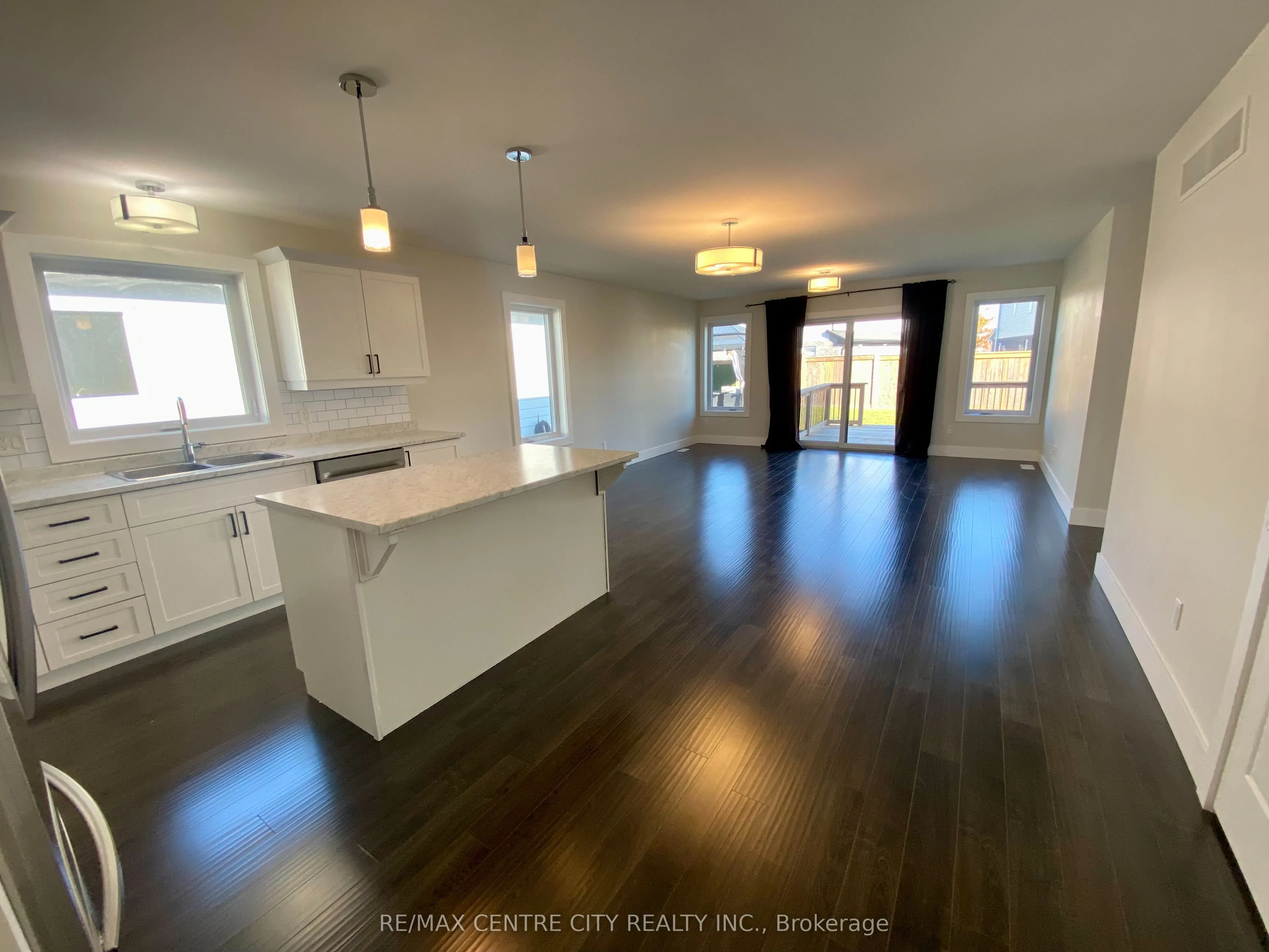79 Renaissance Drive