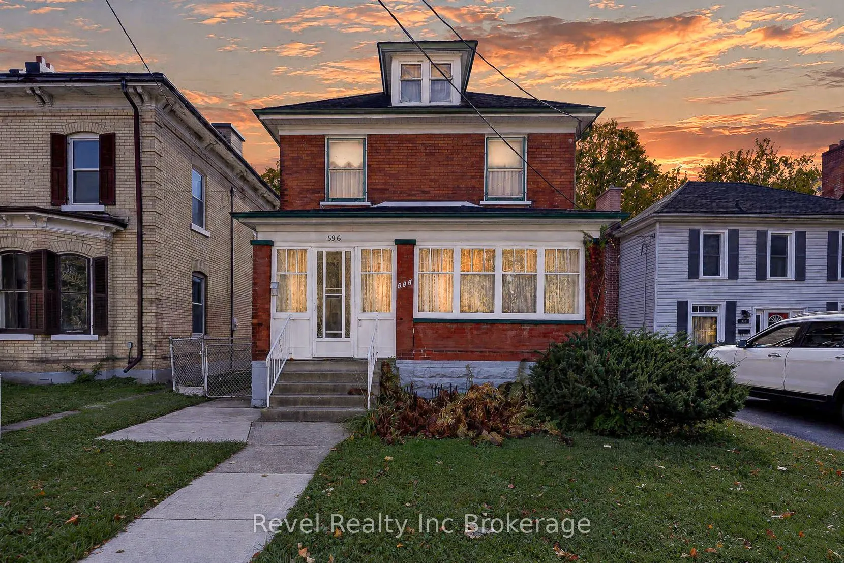 596 King Street