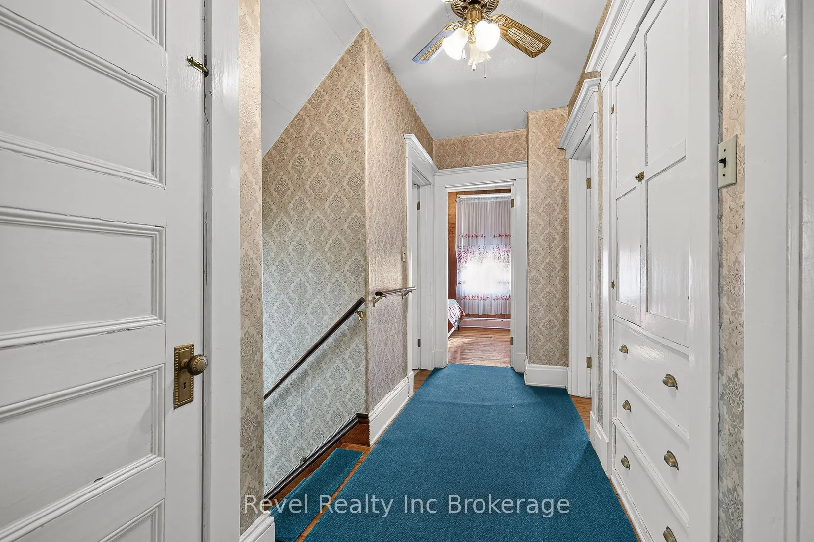 596 King Street