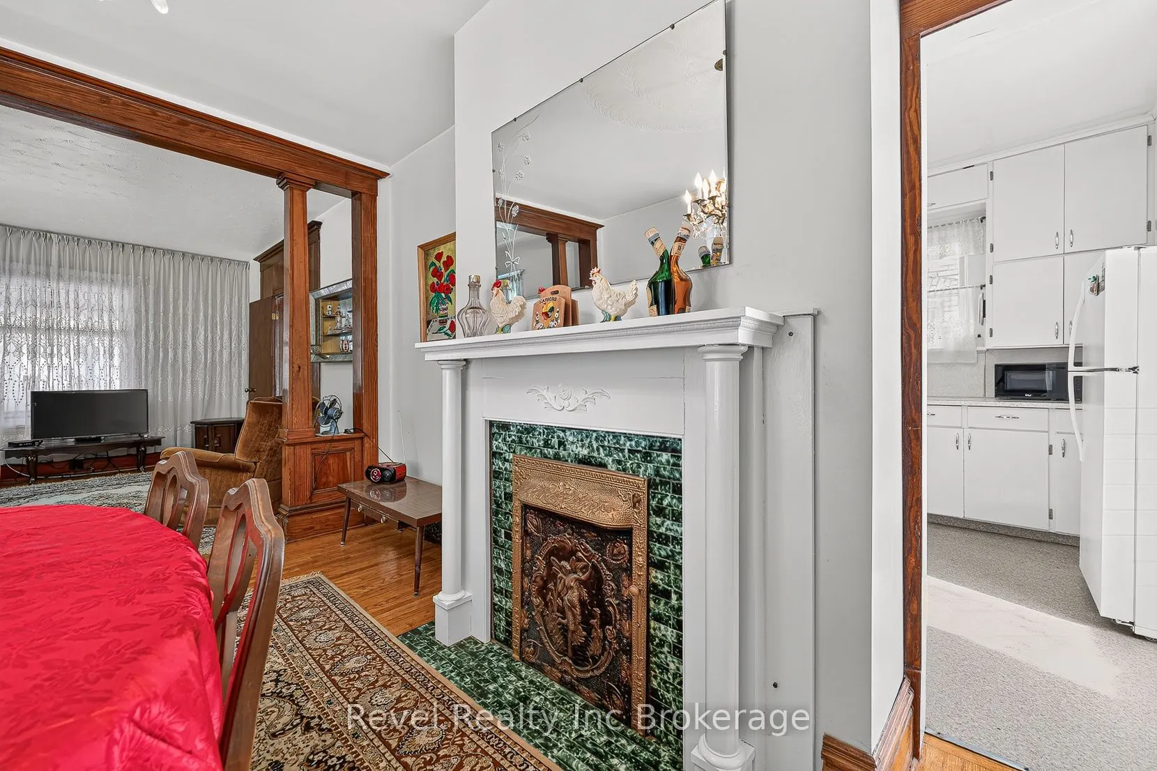 596 King Street