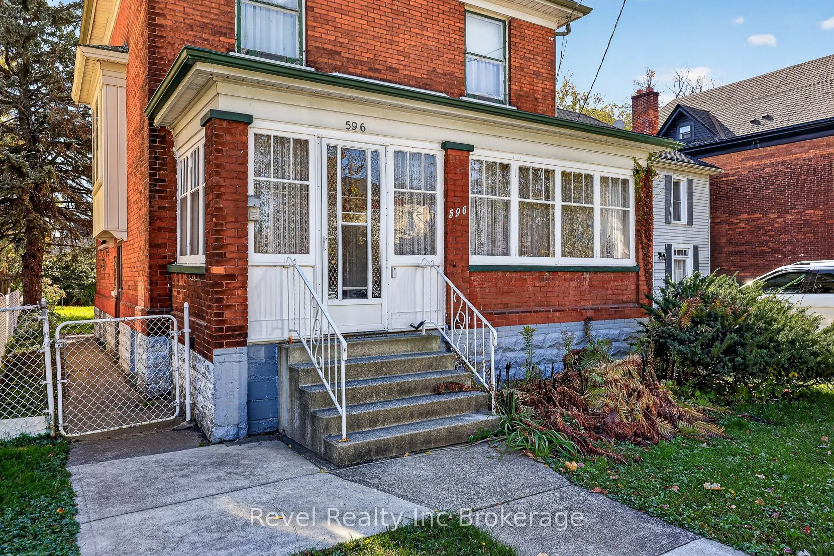 596 King Street