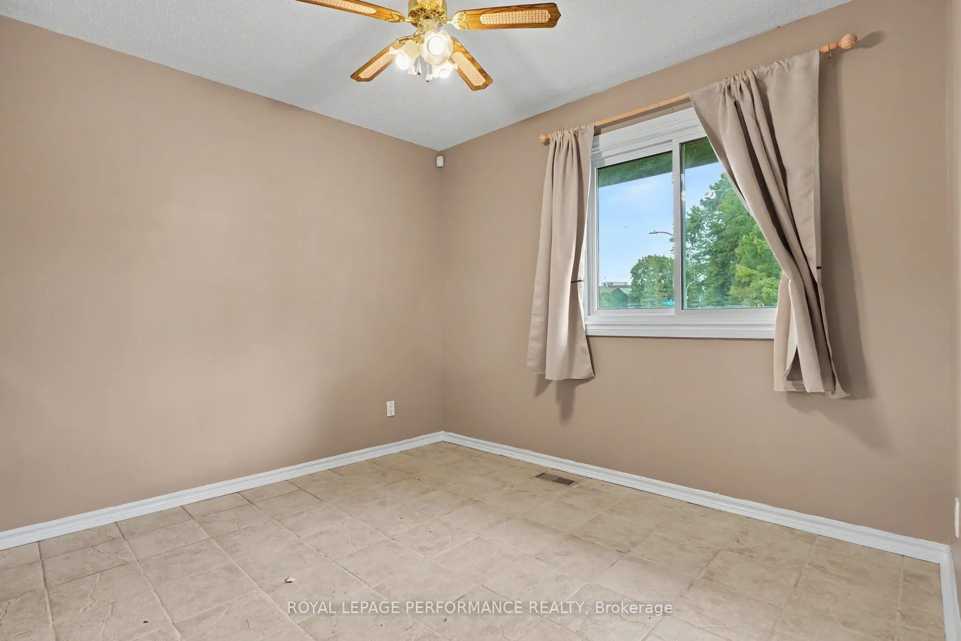 1394 Ridgebrook Drive #70