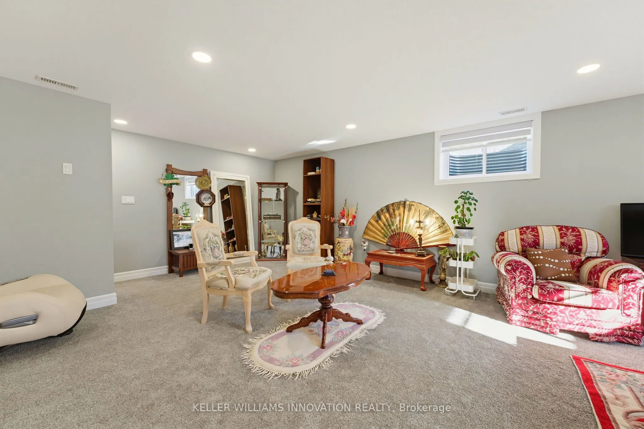 24 Winchester Crescent