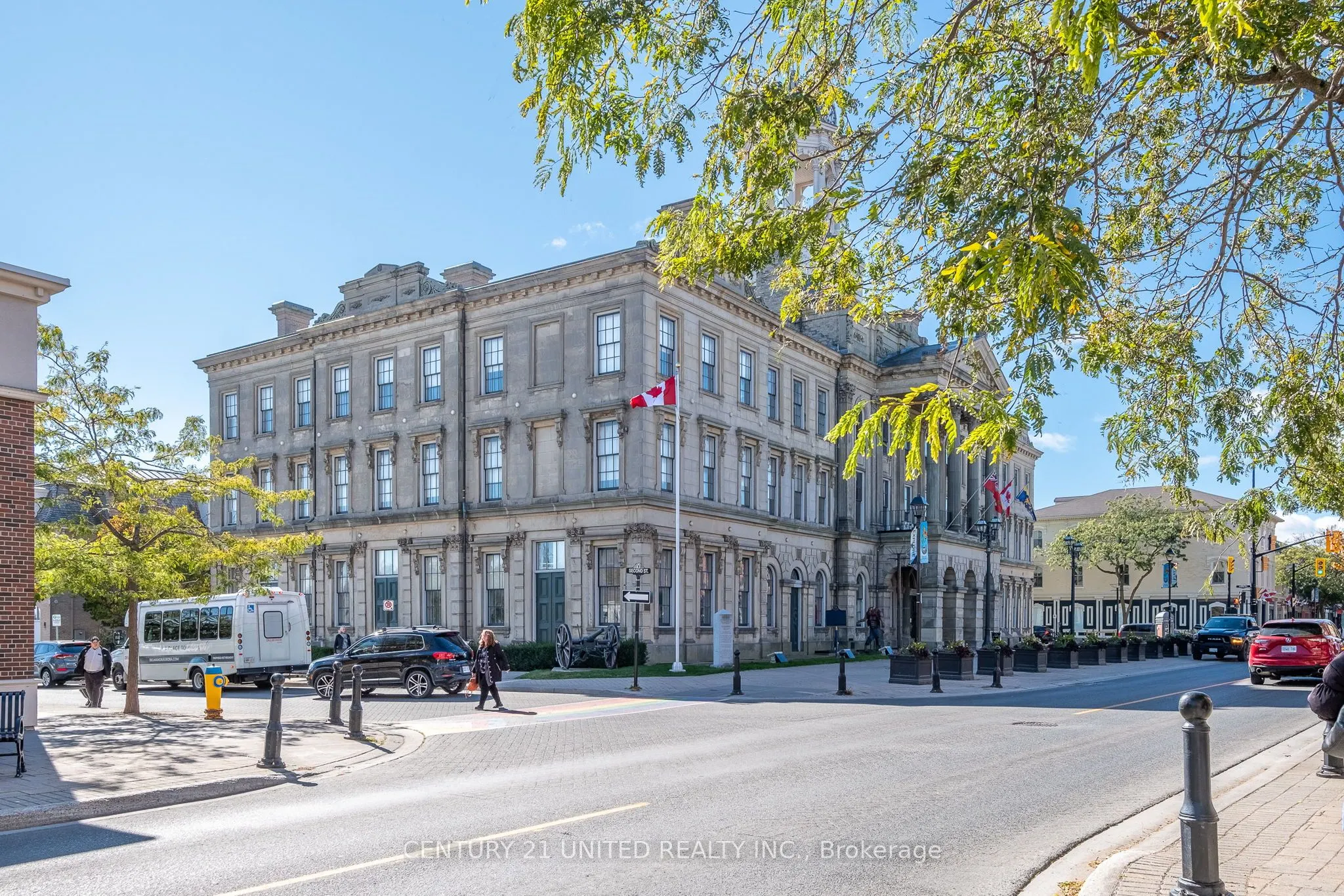 39 King Street W