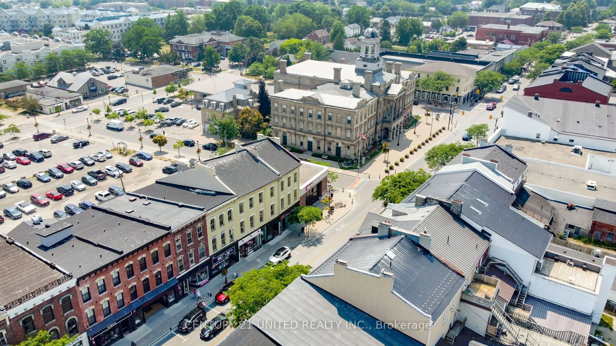 39 King Street W