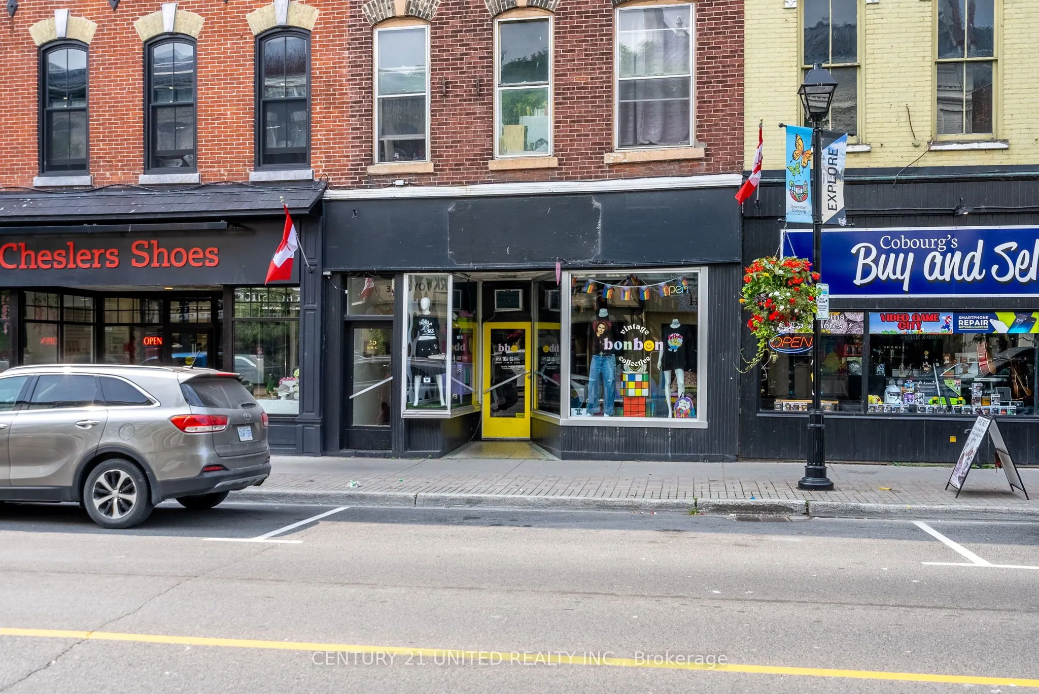 39 King Street W