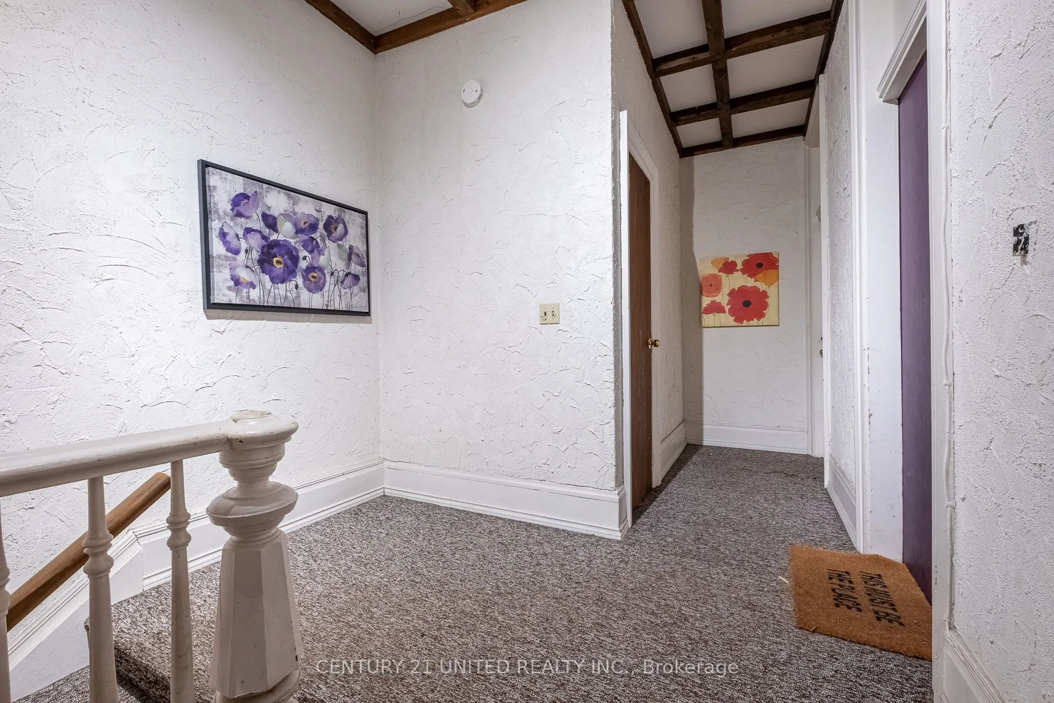 39 King Street W