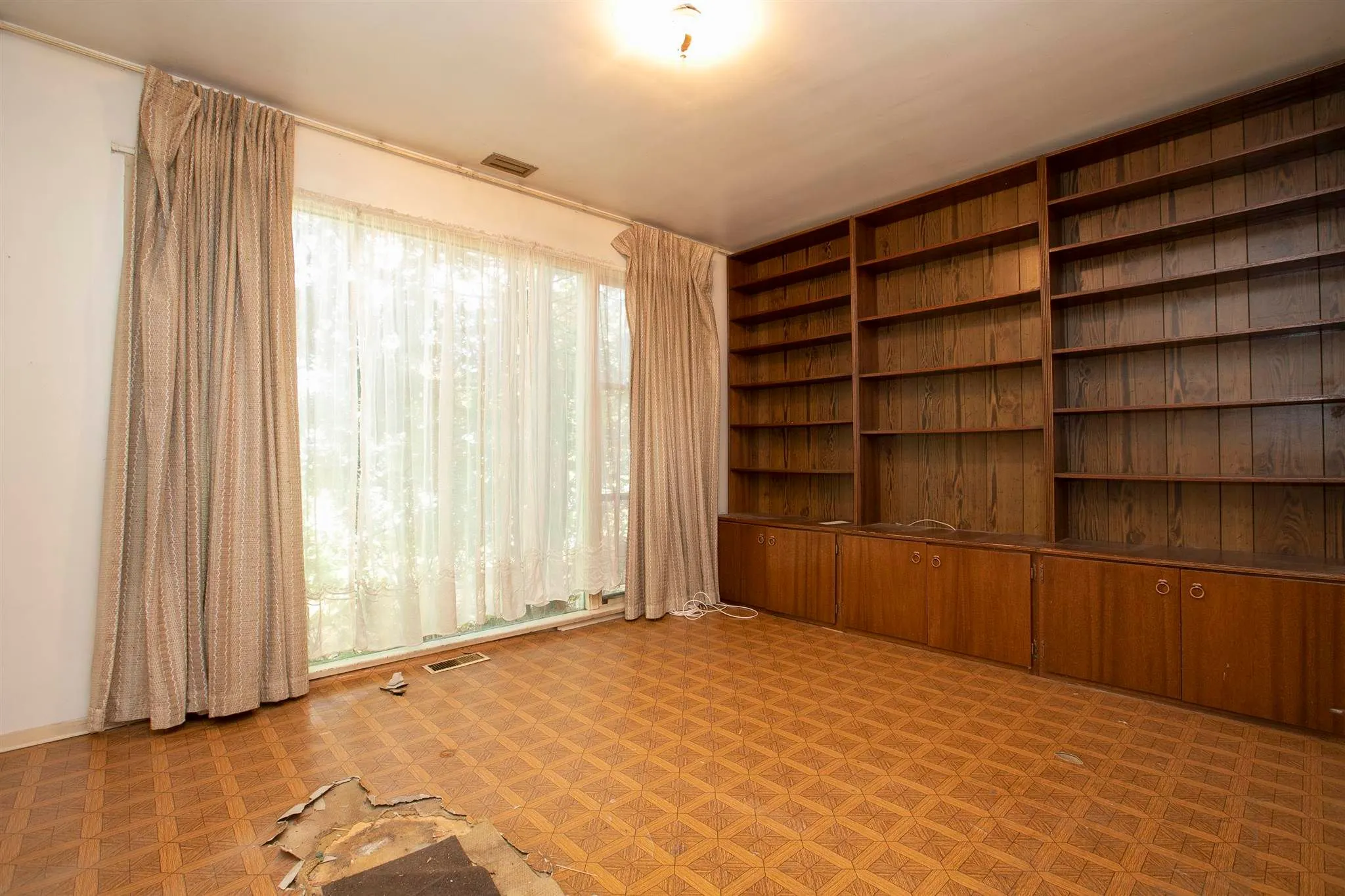 119 Parkdale Drive