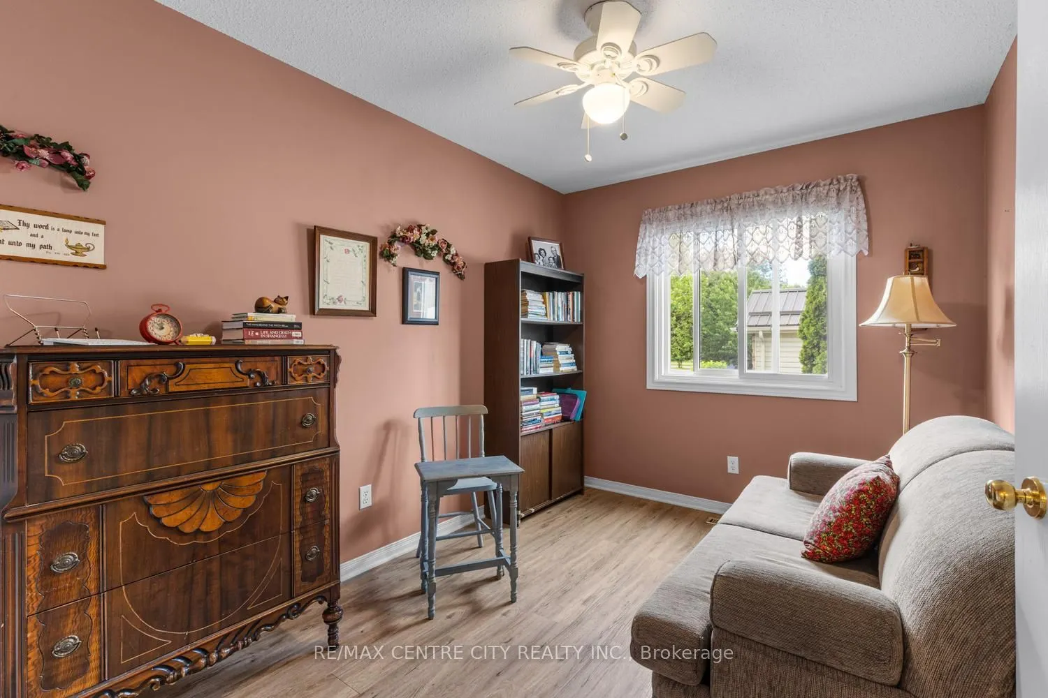 463 Exmouth Circle