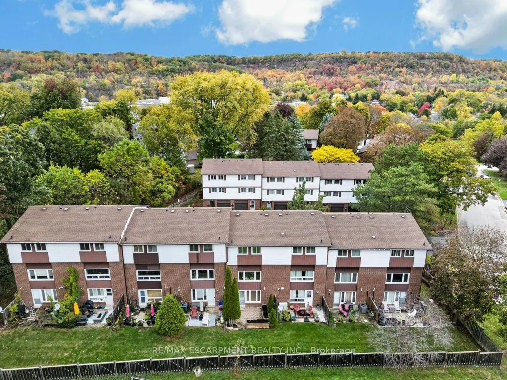 7 BRIAR Lane #4