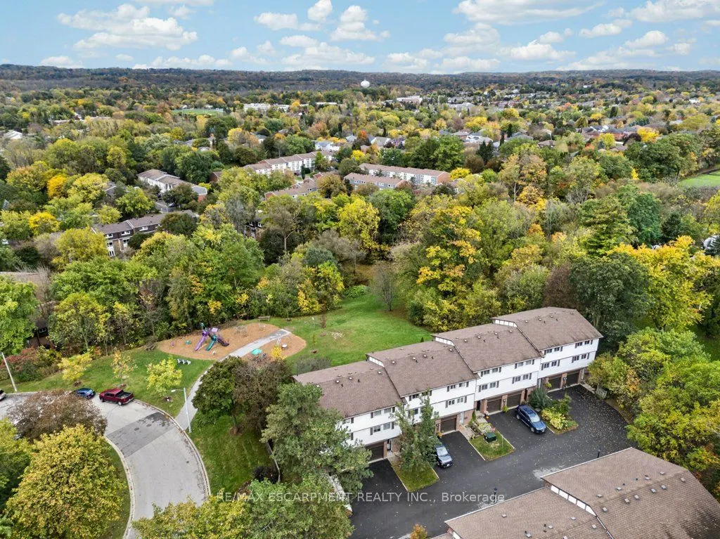 7 BRIAR Lane #4