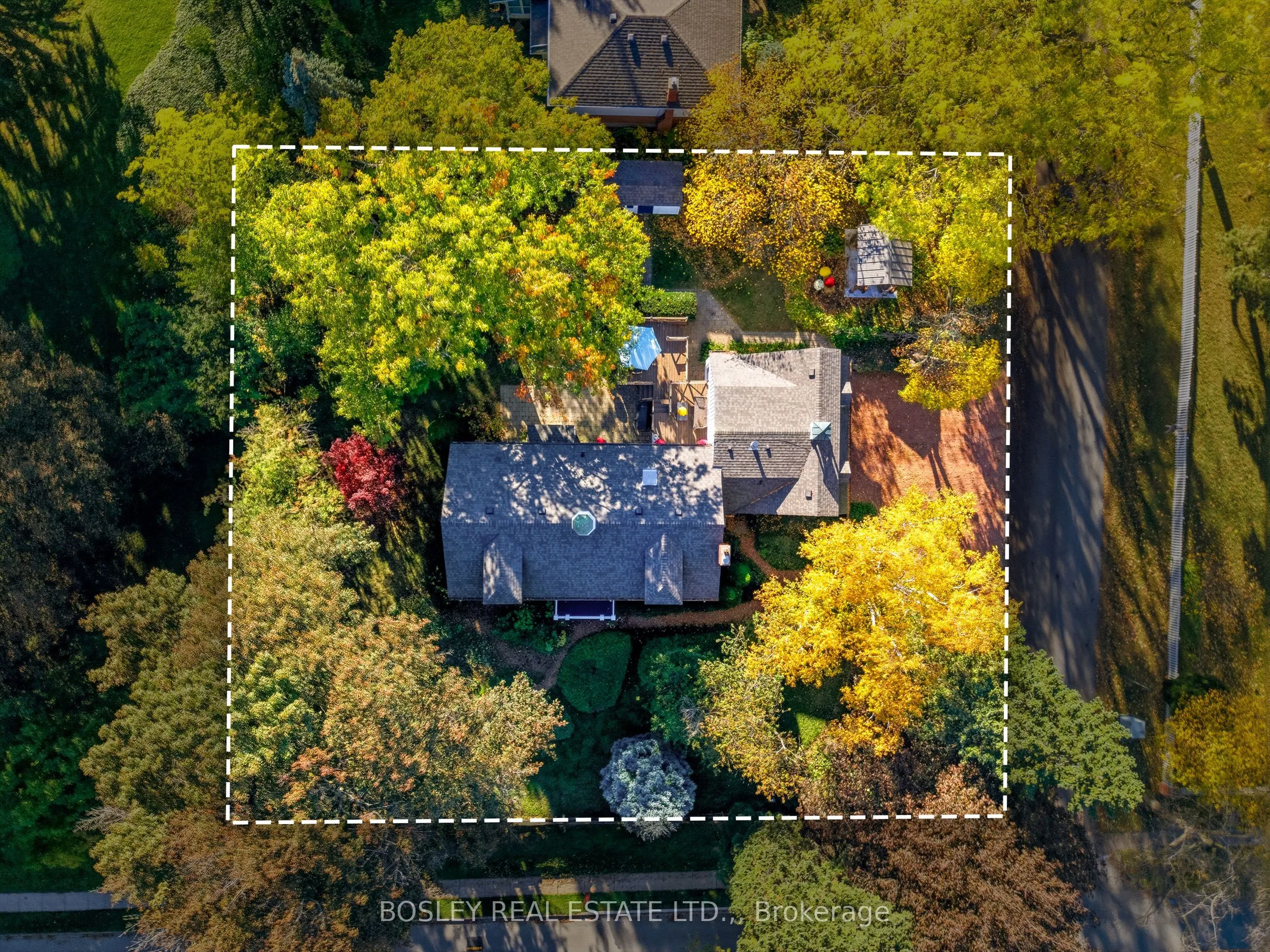 25 Queenston Street