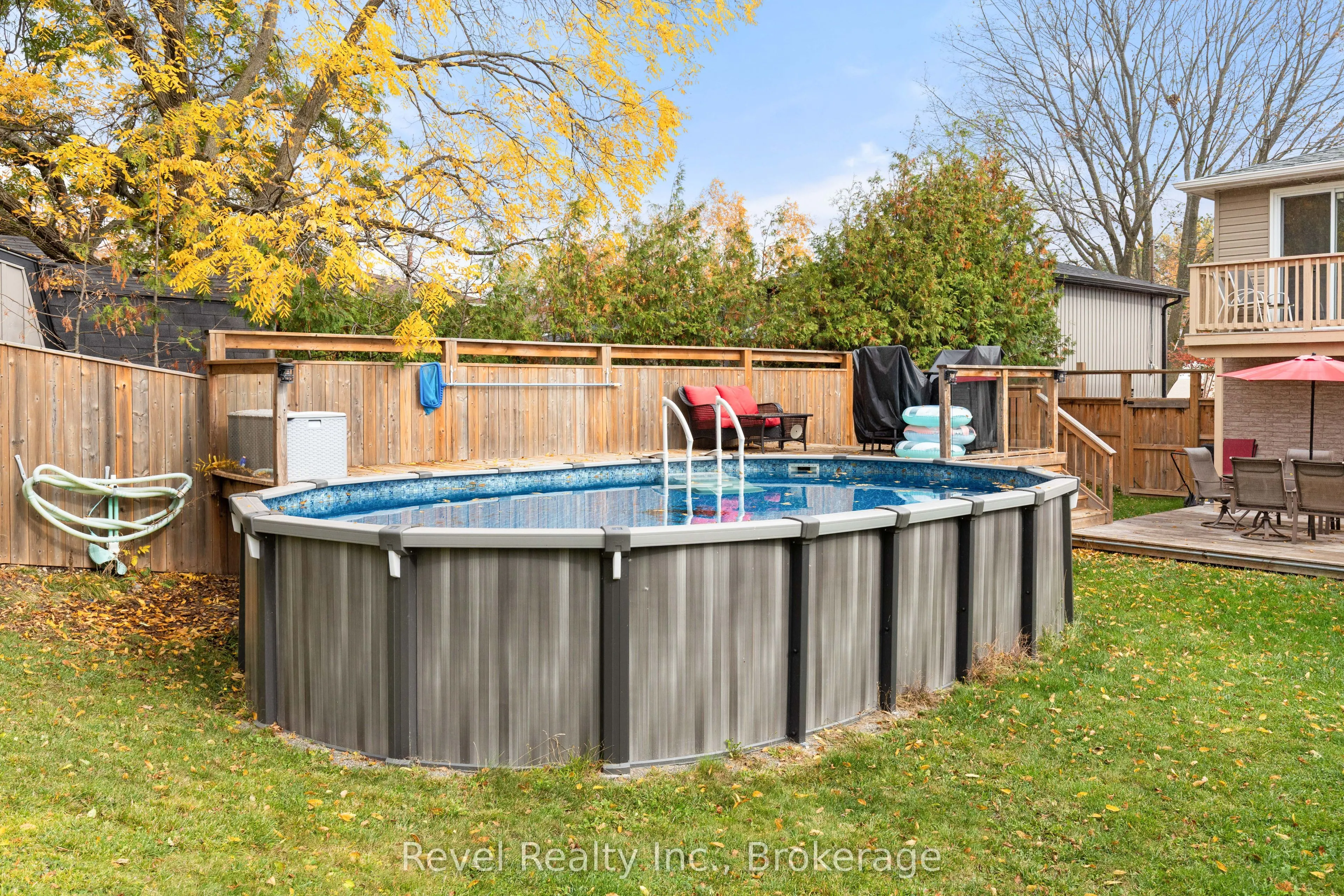 17 Mohawk Drive