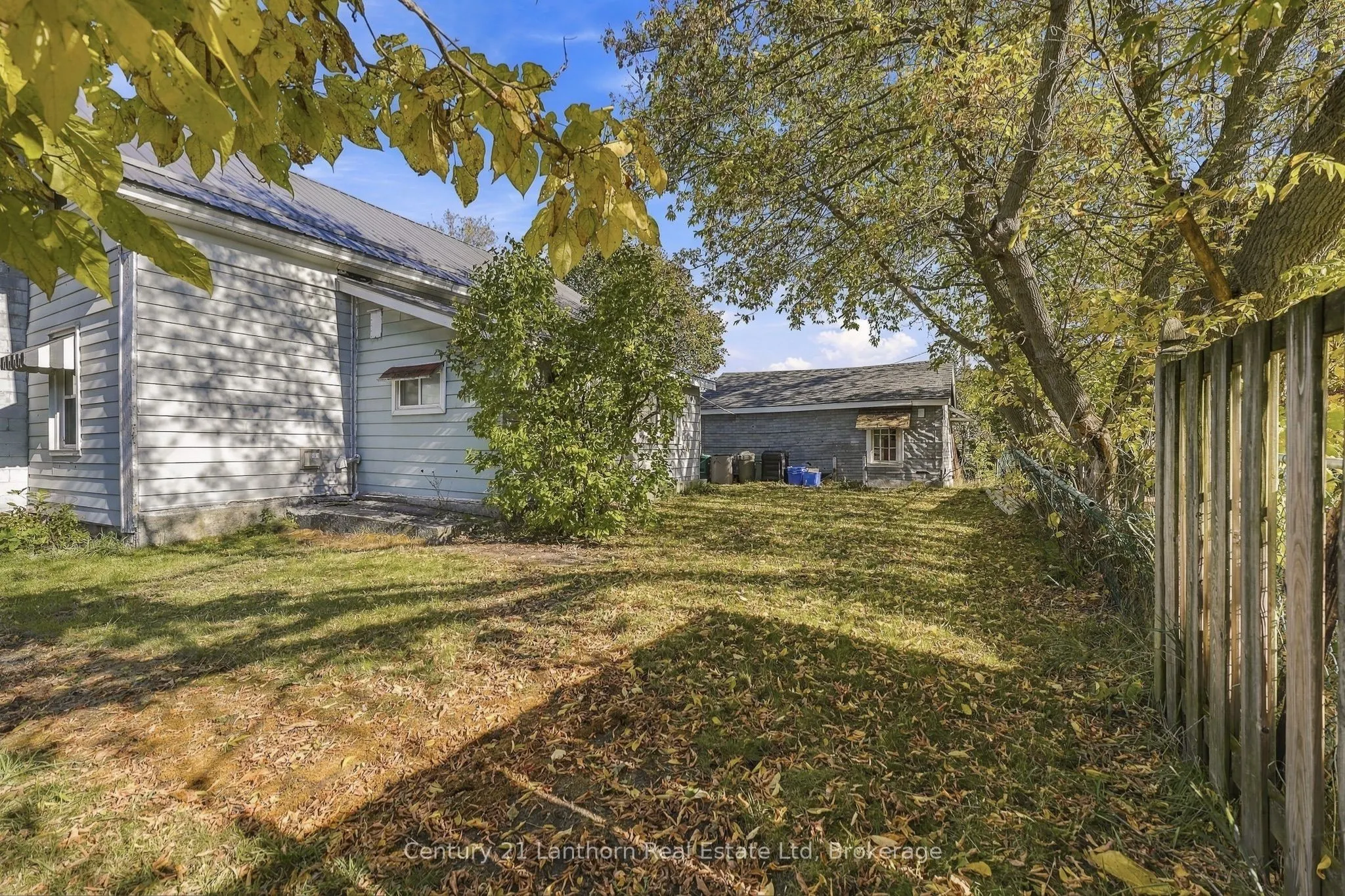 382 Front Street
