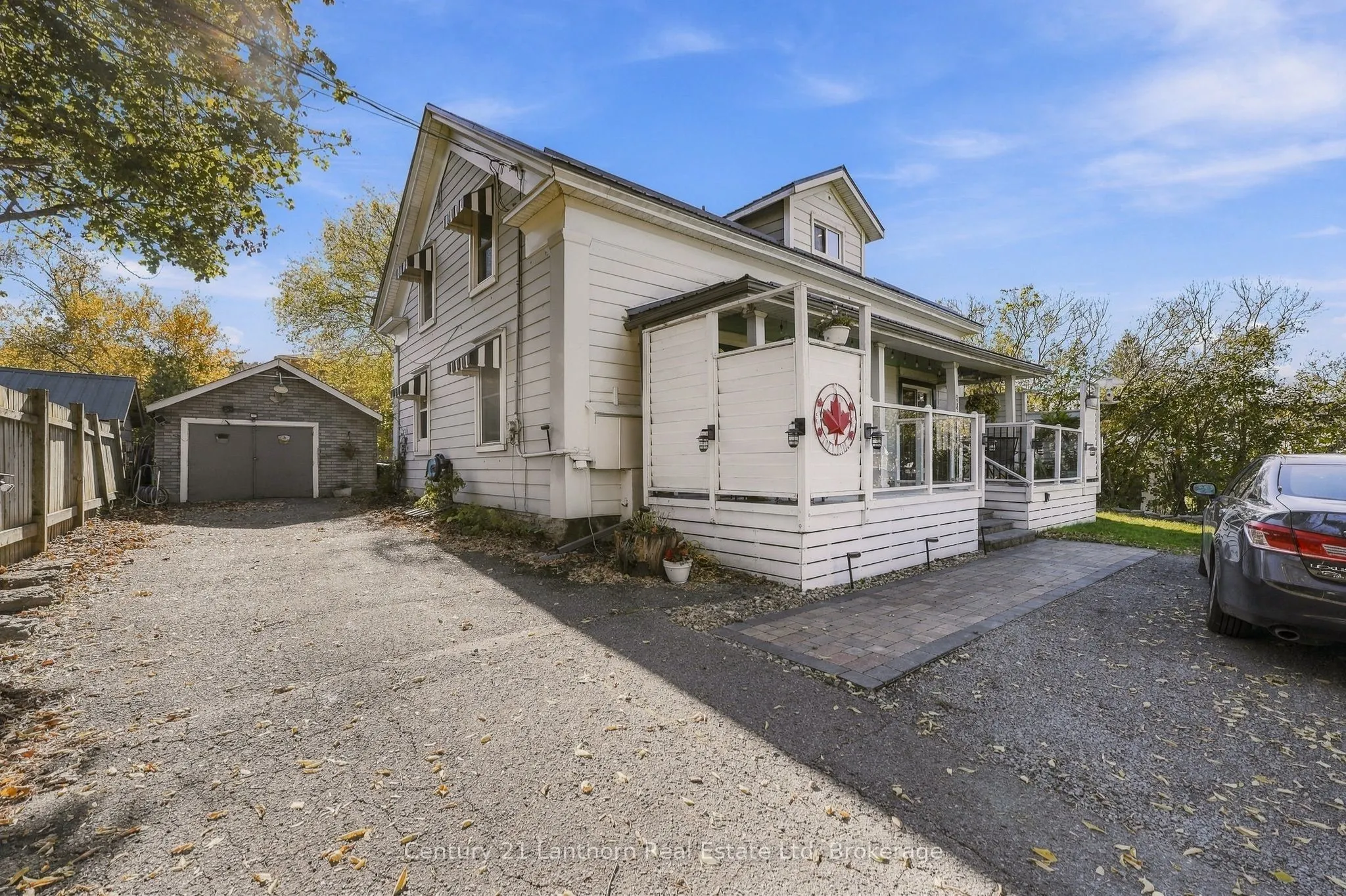 382 Front Street