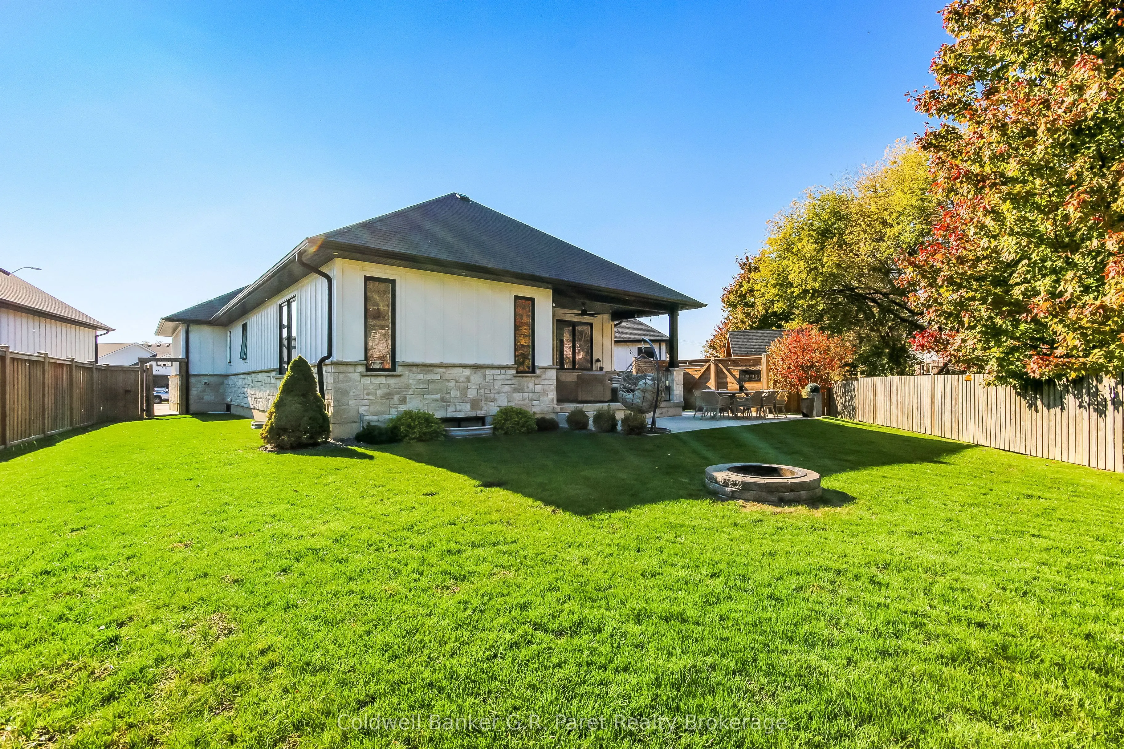 11 Macneil Court