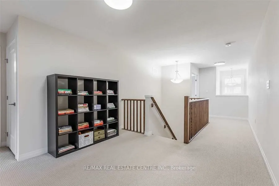 101 Greenwich Avenue
