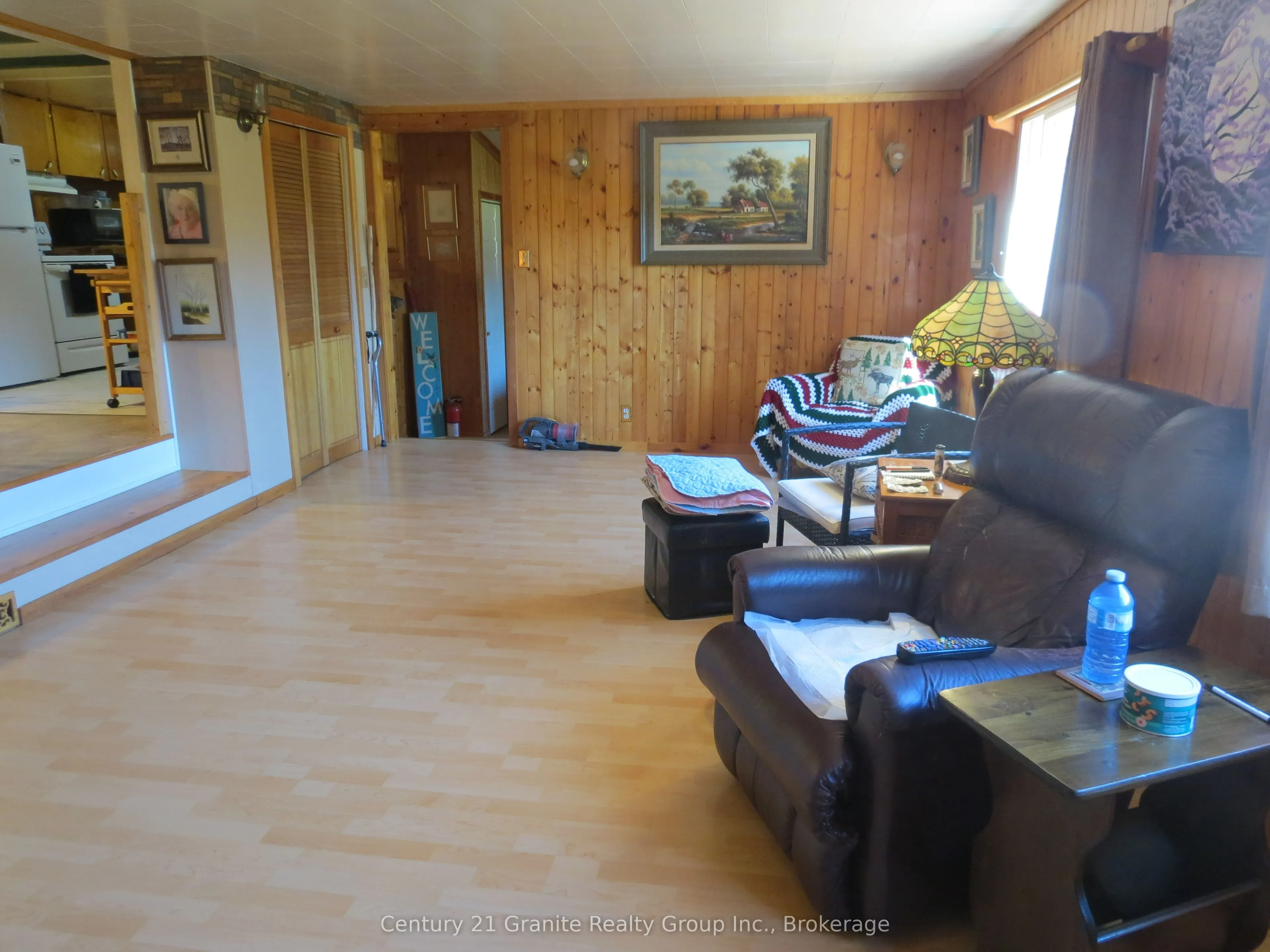 1084 Algonquin Road