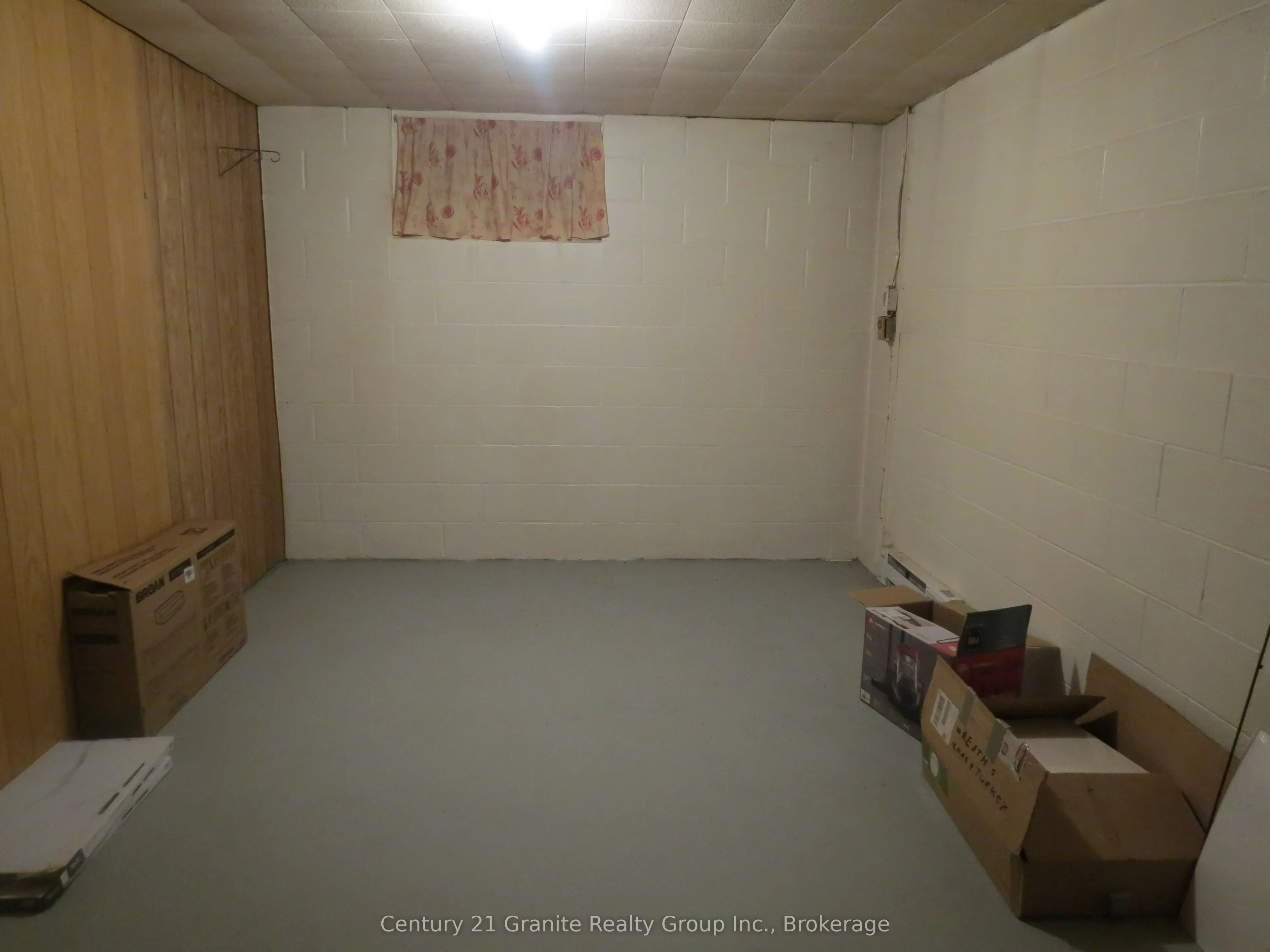 1084 Algonquin Road