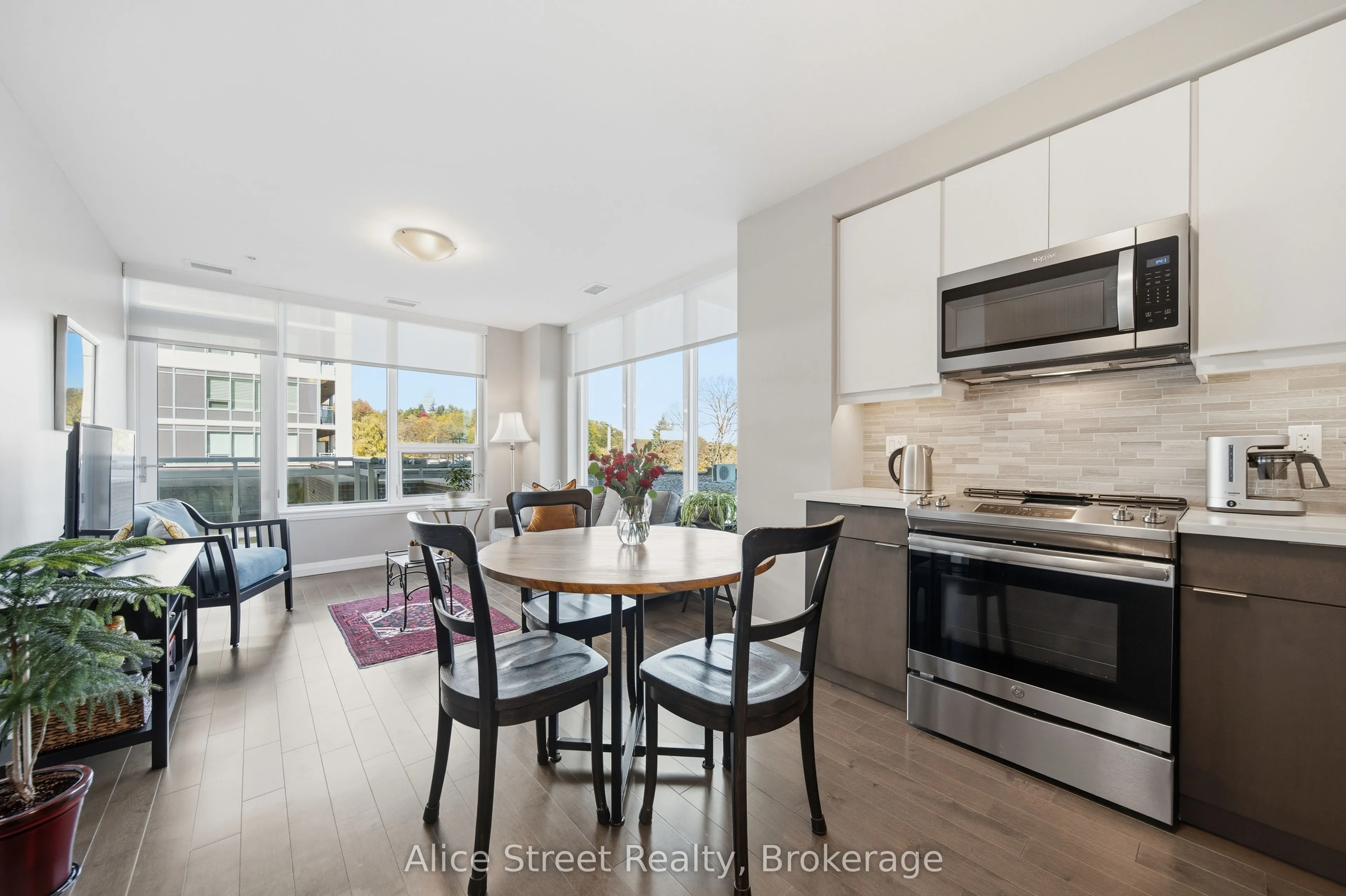 63 Arthur Street S #414