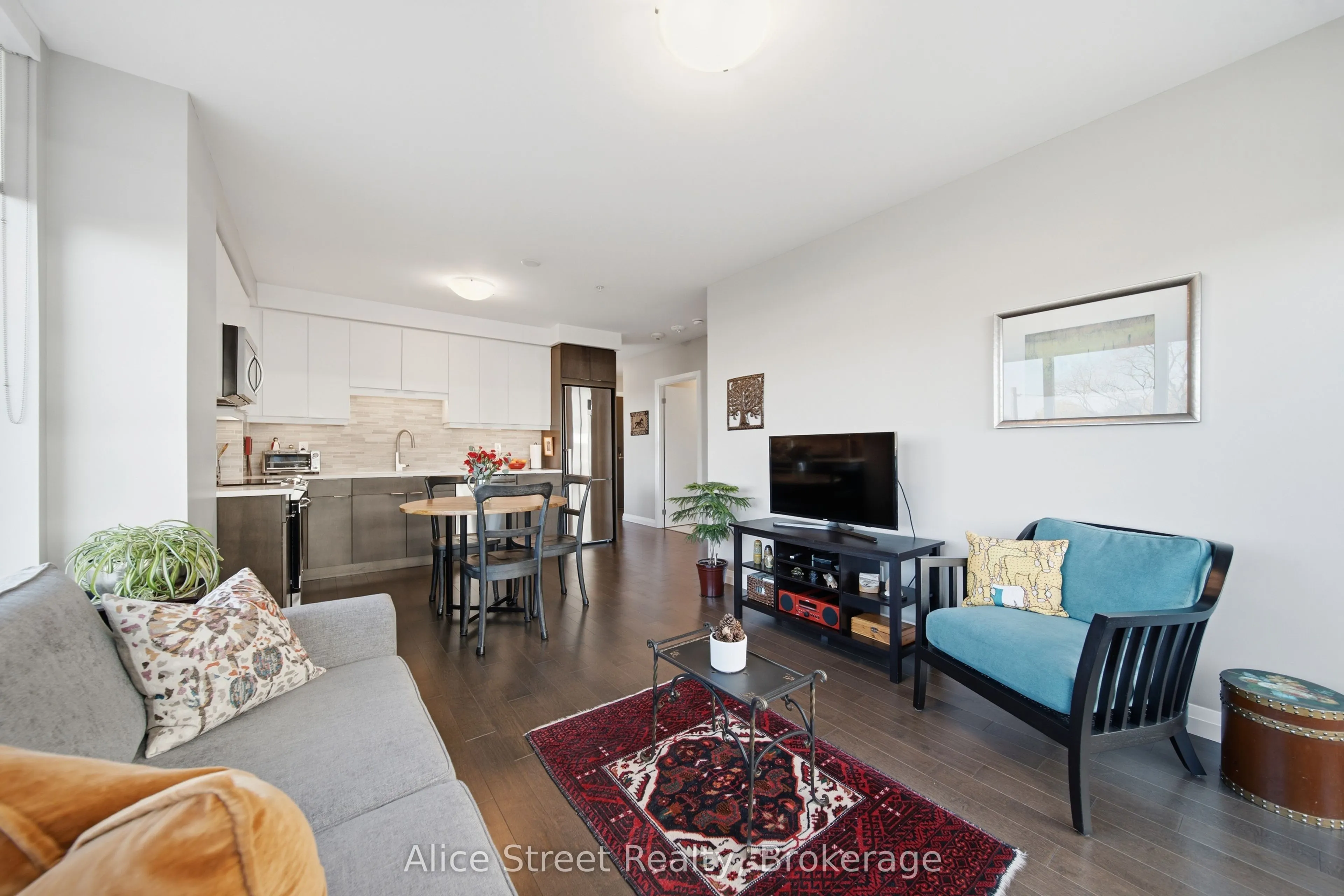 63 Arthur Street S #414