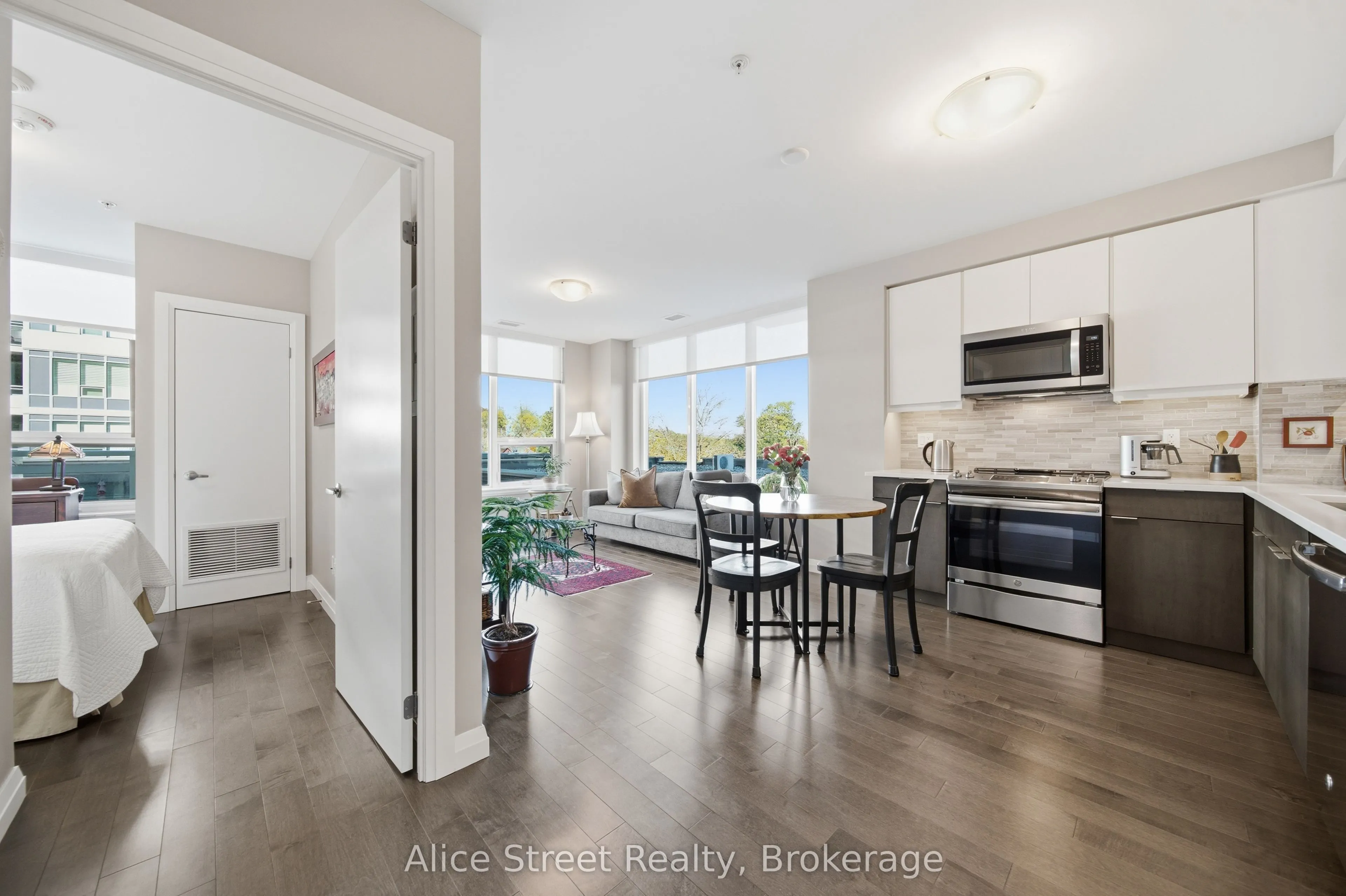 63 Arthur Street S #414