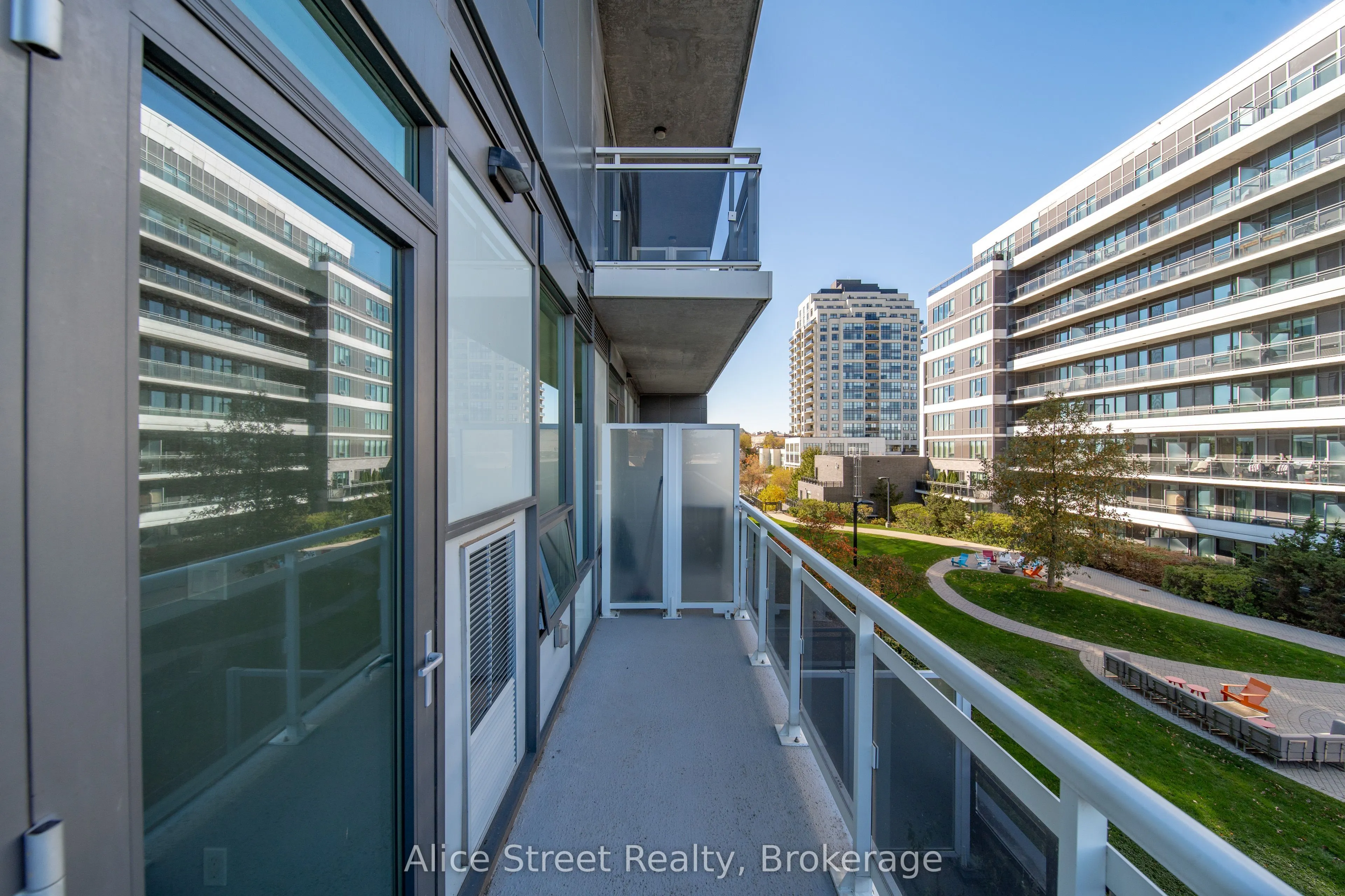 63 Arthur Street S #414