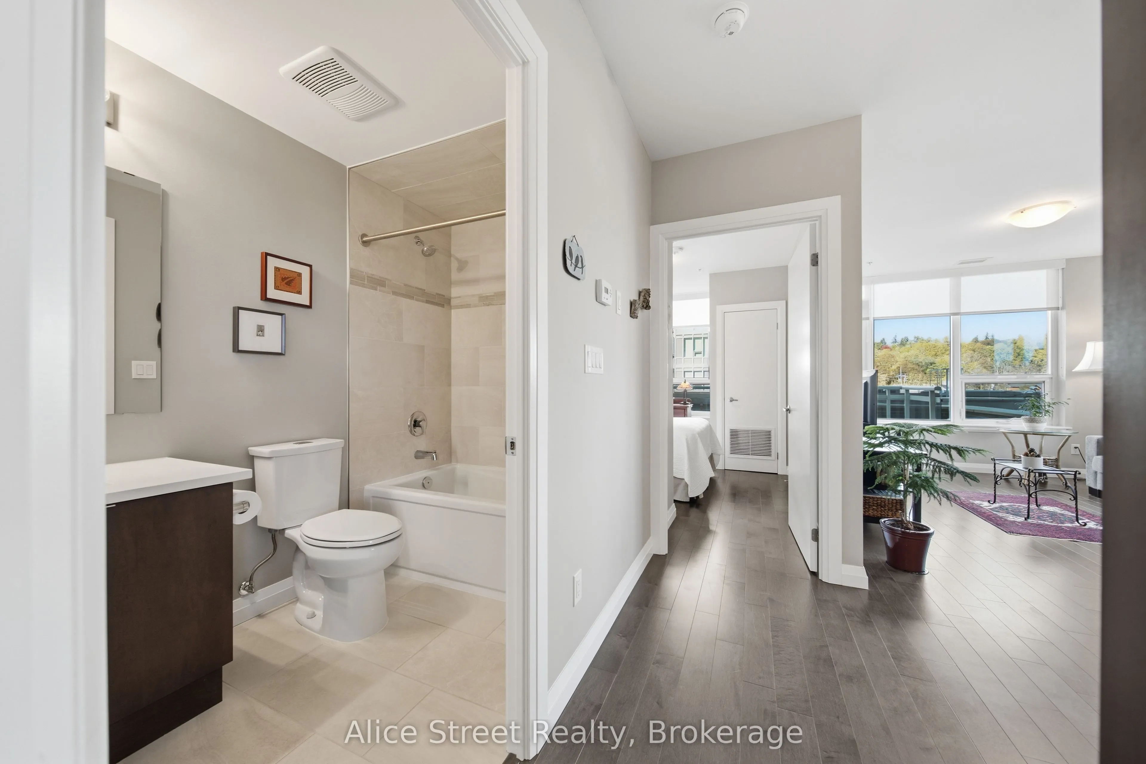 63 Arthur Street S #414