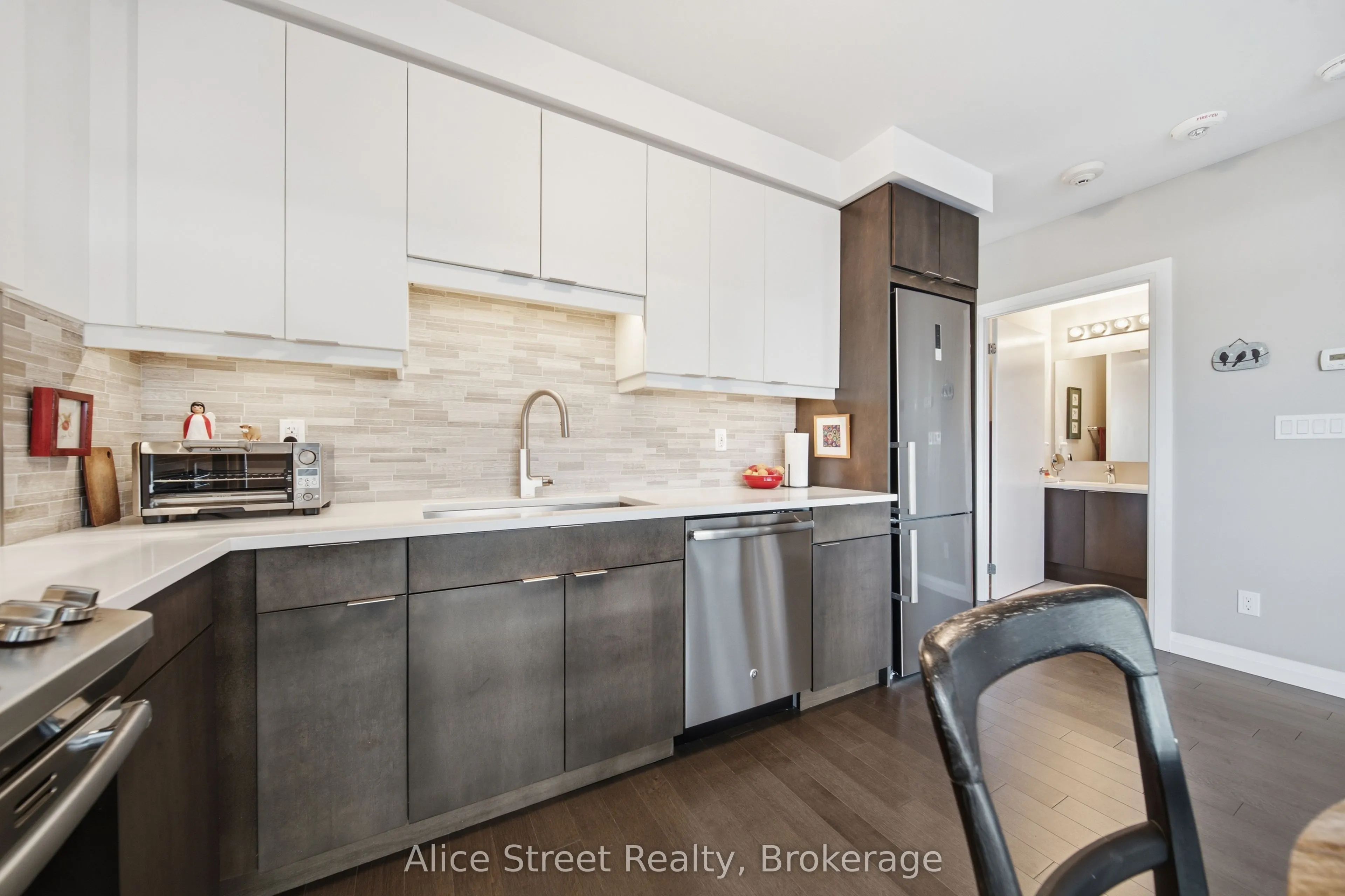 63 Arthur Street S #414