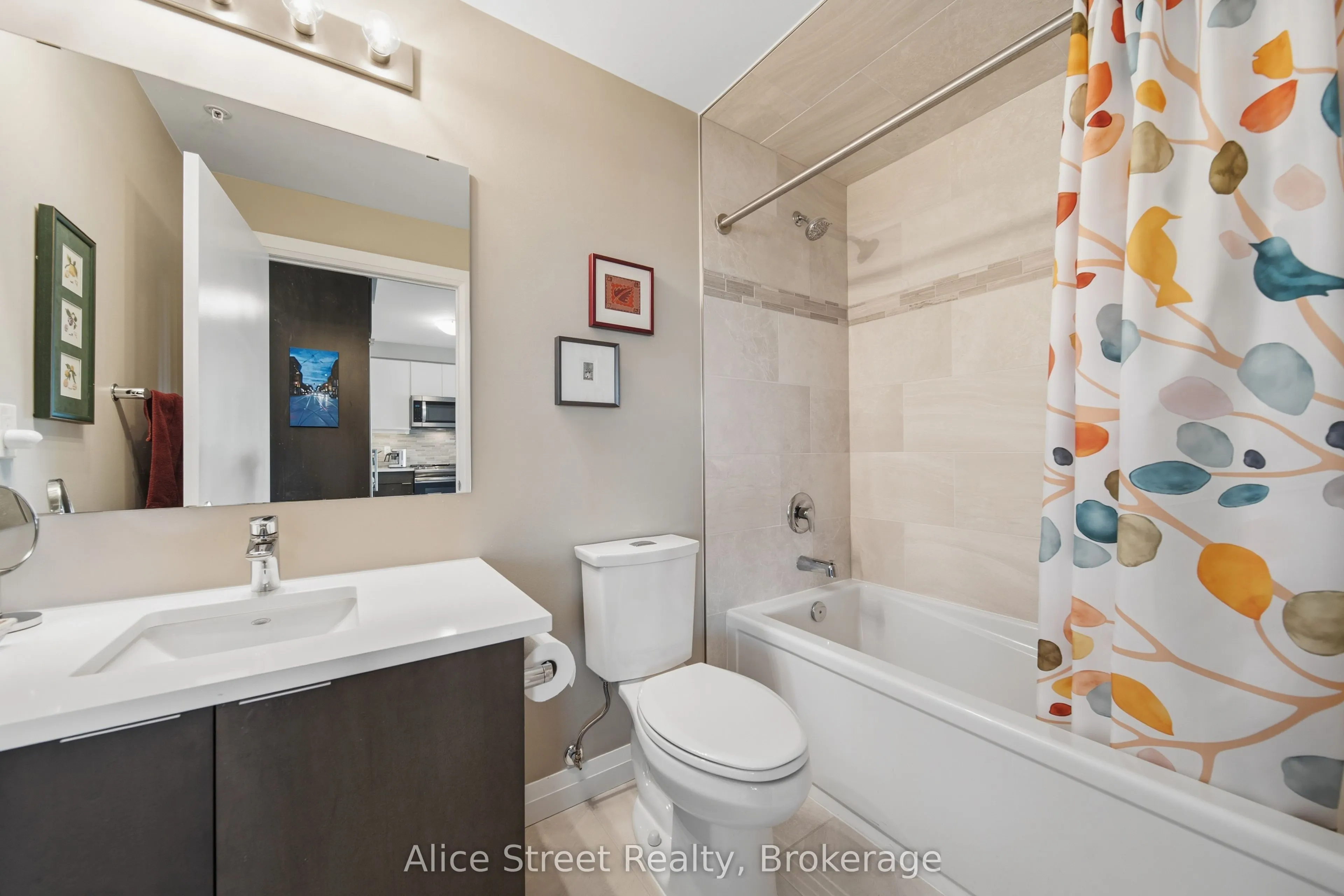 63 Arthur Street S #414