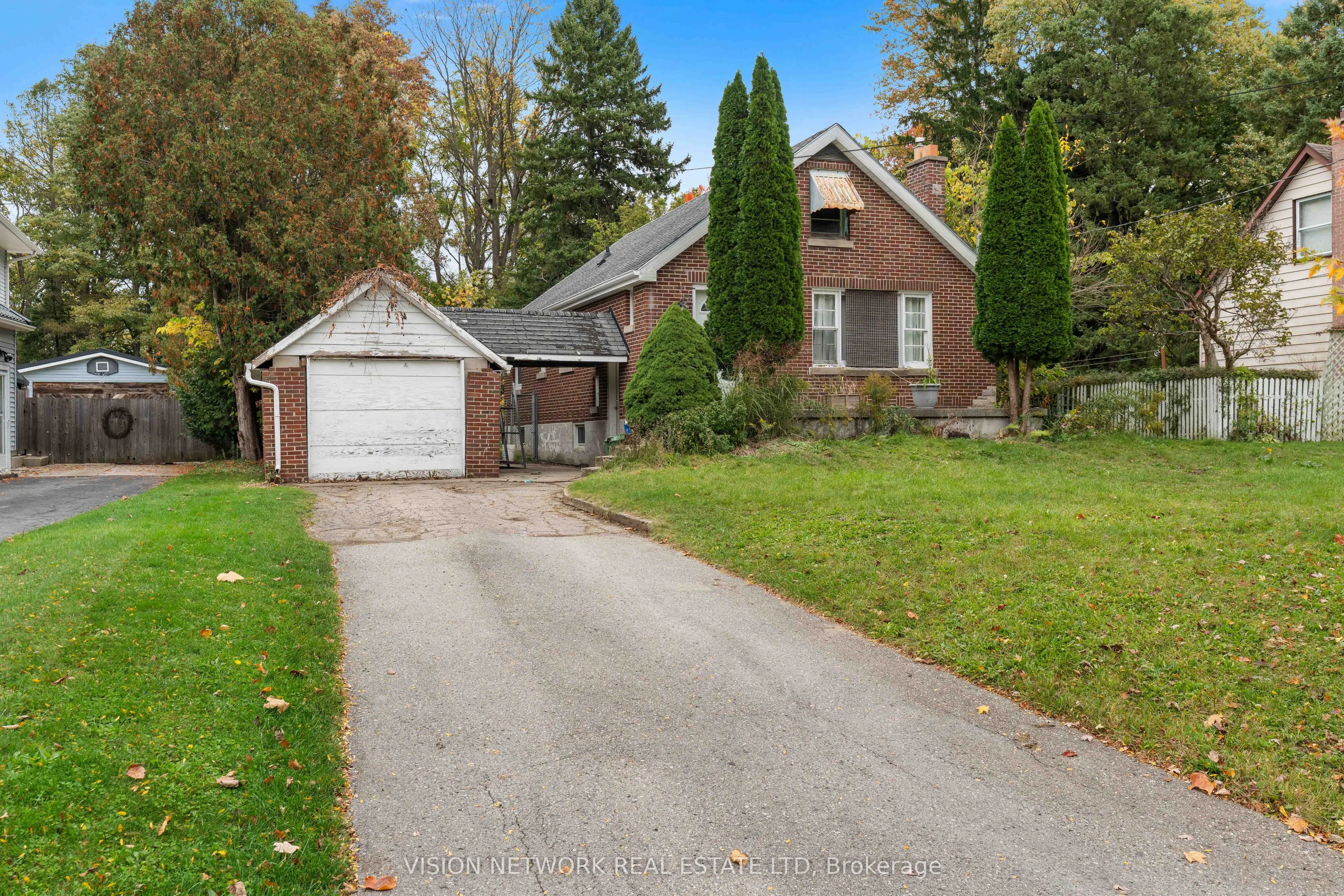 158 Forest Hill Avenue