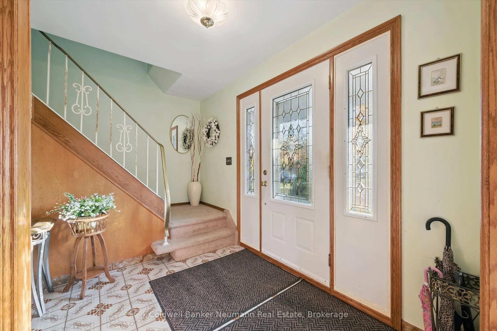 48 Westminster Avenue