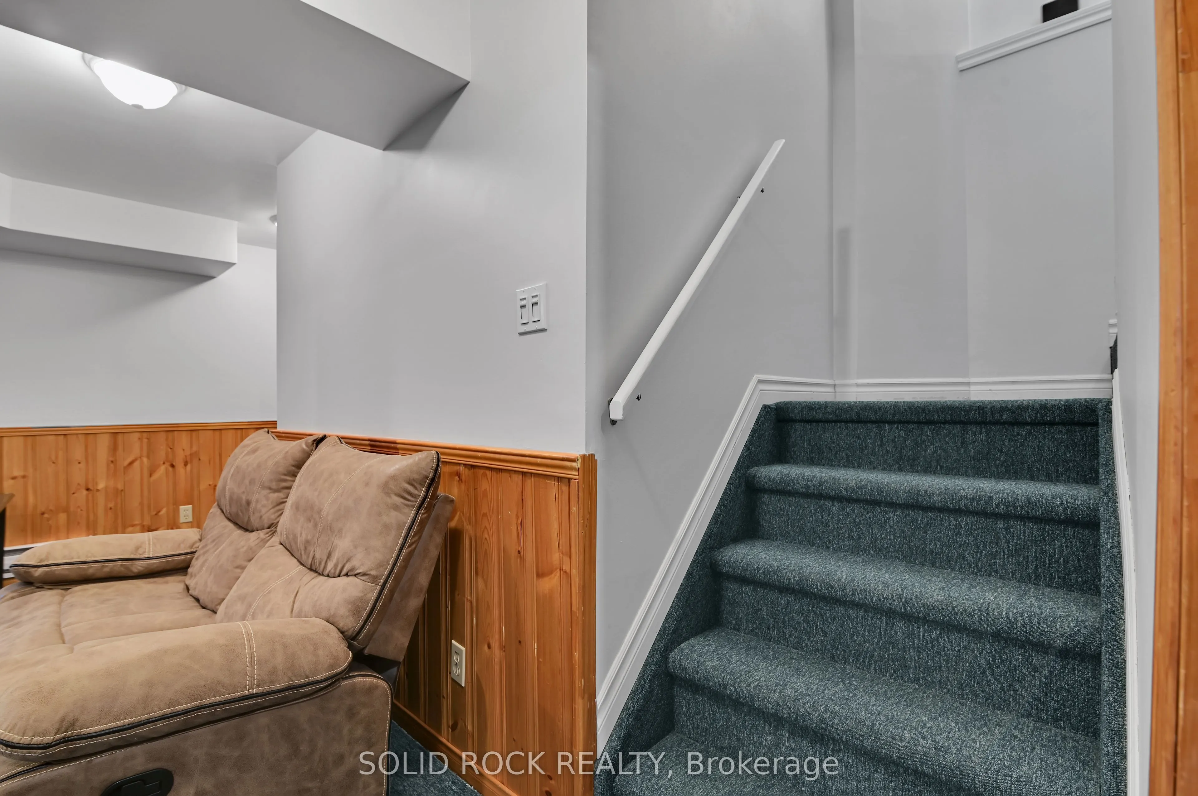 253 Cote-Royale Crescent