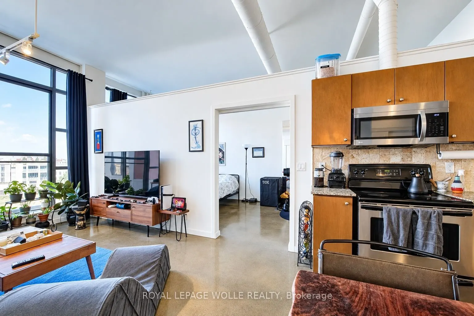 404 King Street W #620