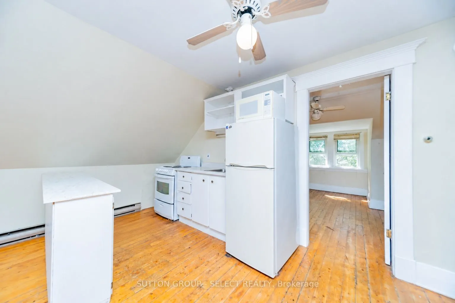 239 Ridout Street S