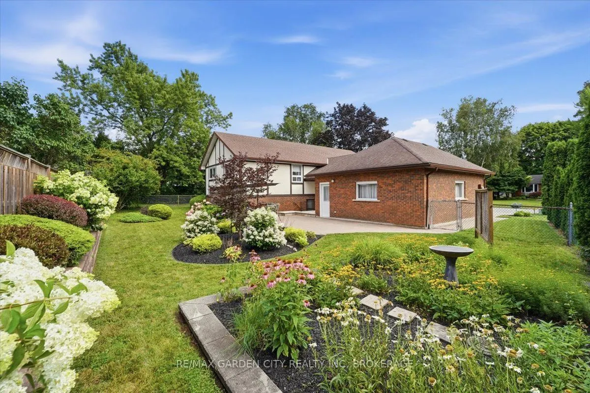 19 Berkhout Terrace