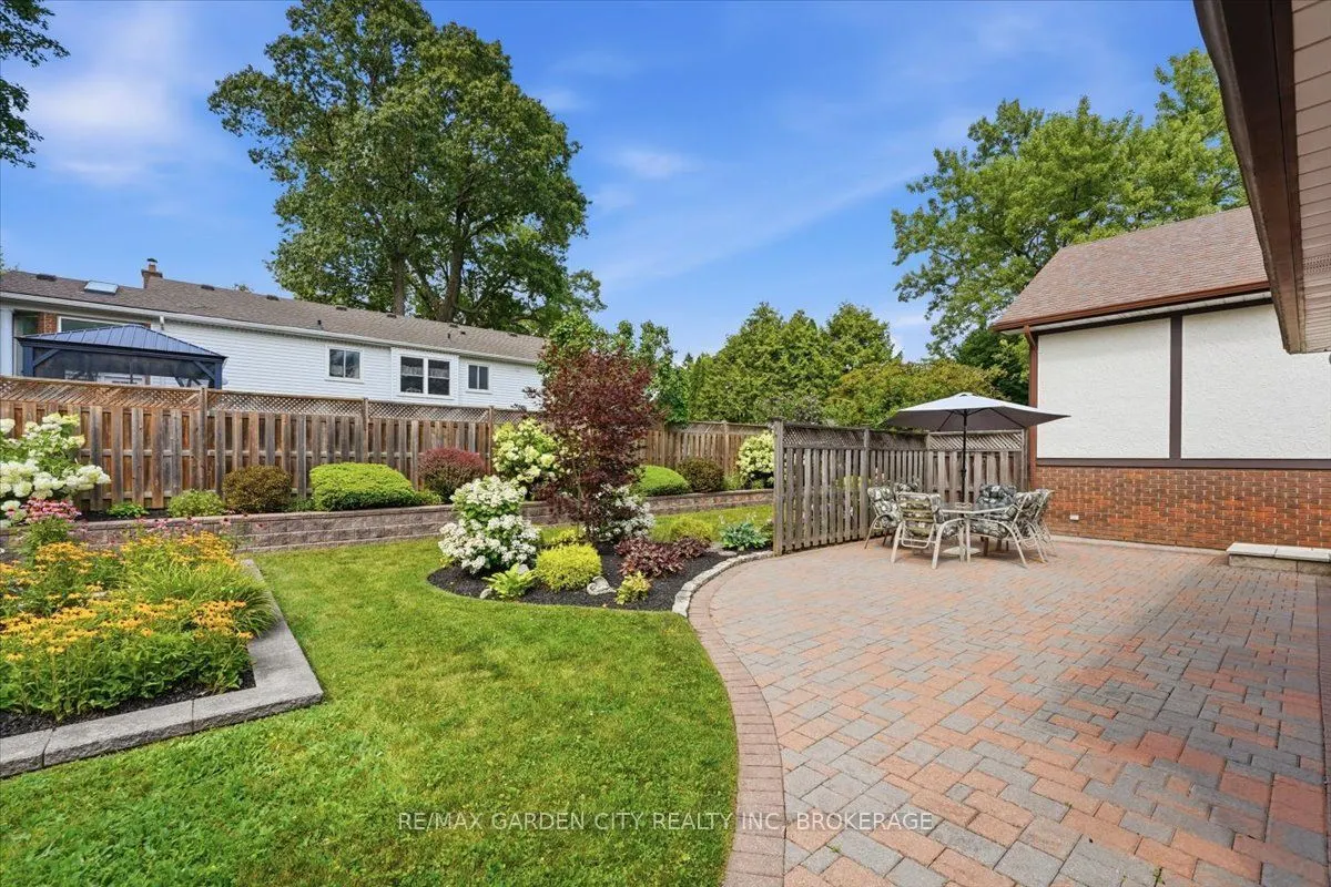 19 Berkhout Terrace