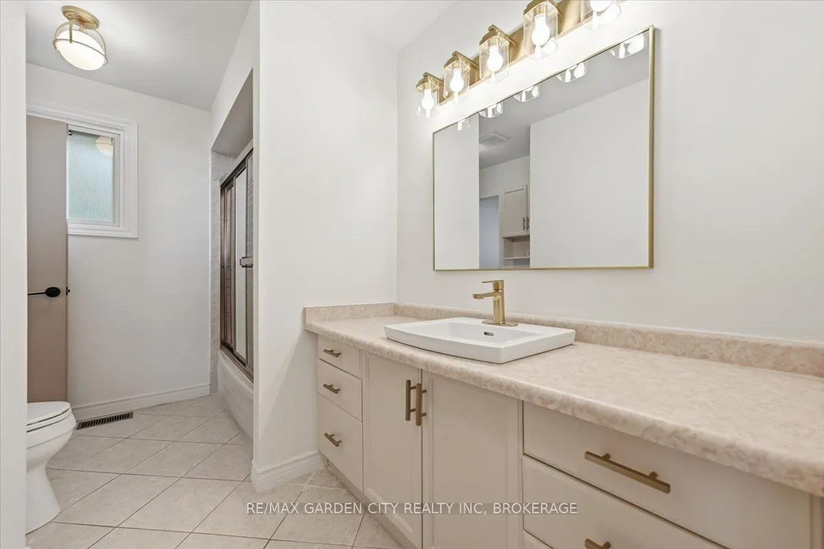19 Berkhout Terrace