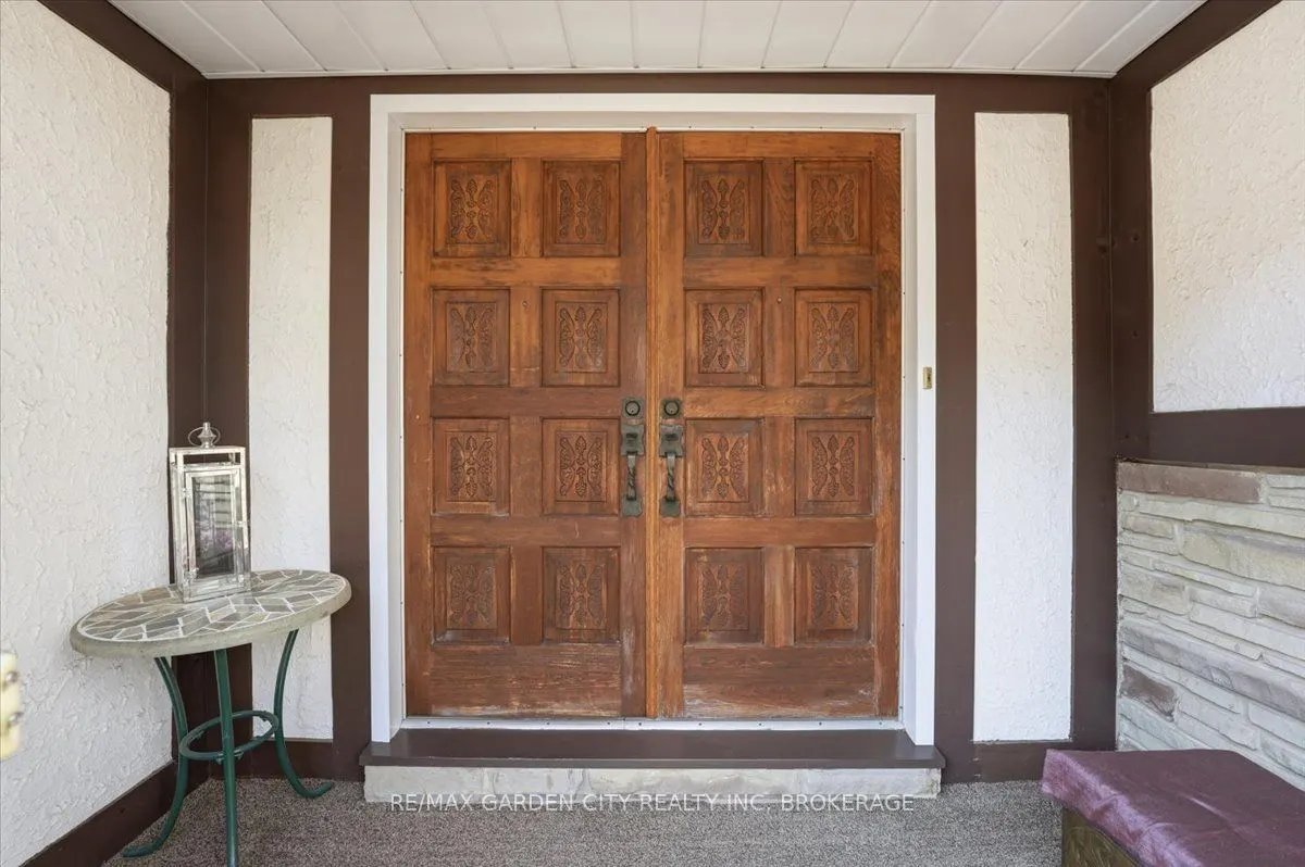 19 Berkhout Terrace