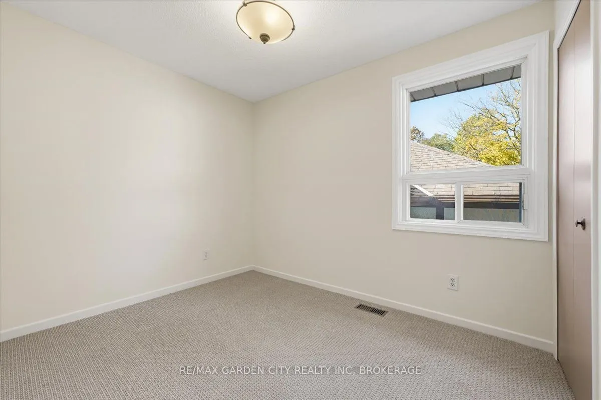 19 Berkhout Terrace