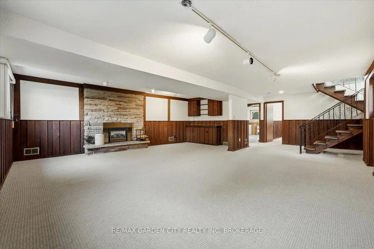 19 Berkhout Terrace