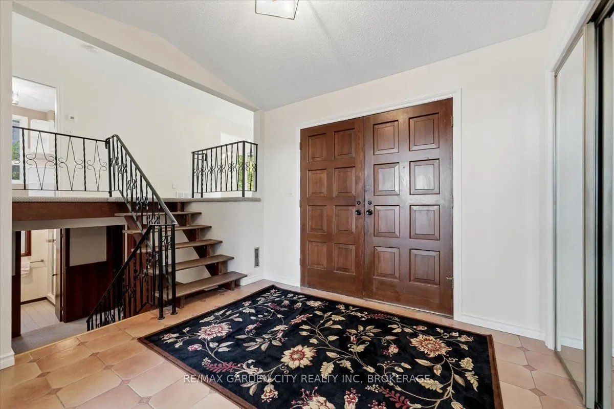 19 Berkhout Terrace