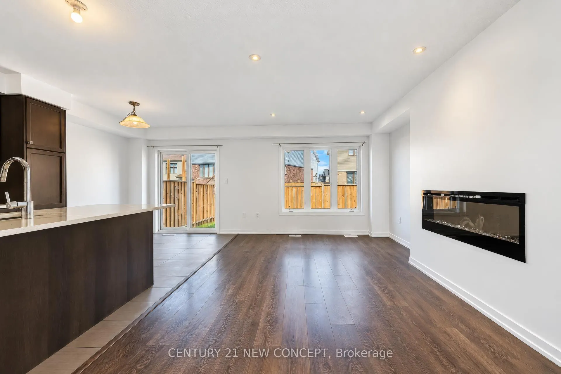 10 Scarletwood Street
